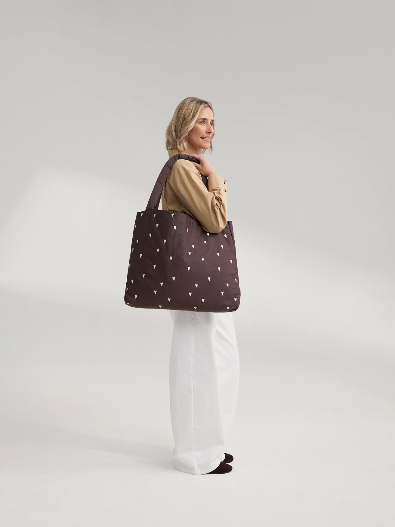 Studio Noos Puffy Mom Bag Wickeltasche Brown Hearts