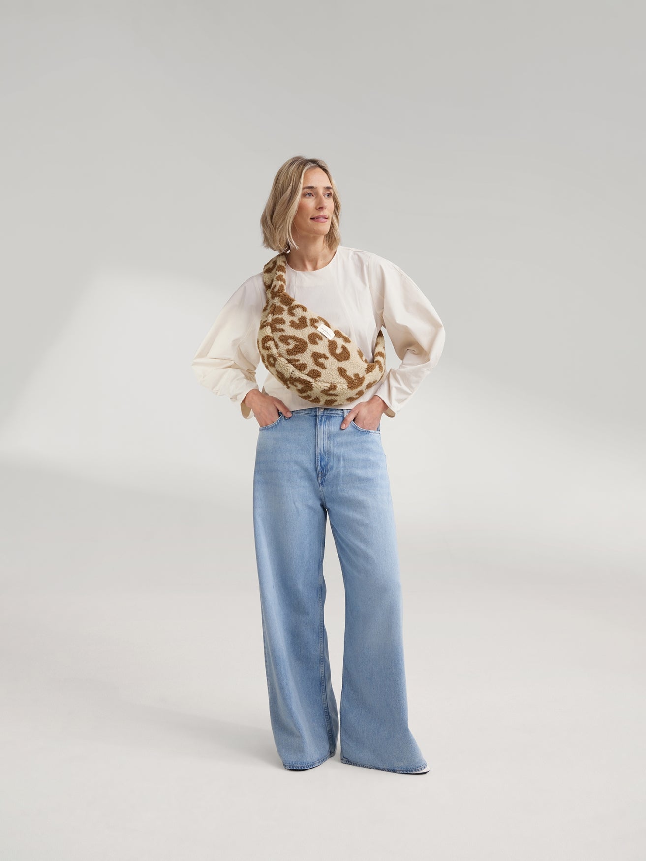 Studio Noos Teddy Mini Cross Body Bag Umhängetasche Leopard