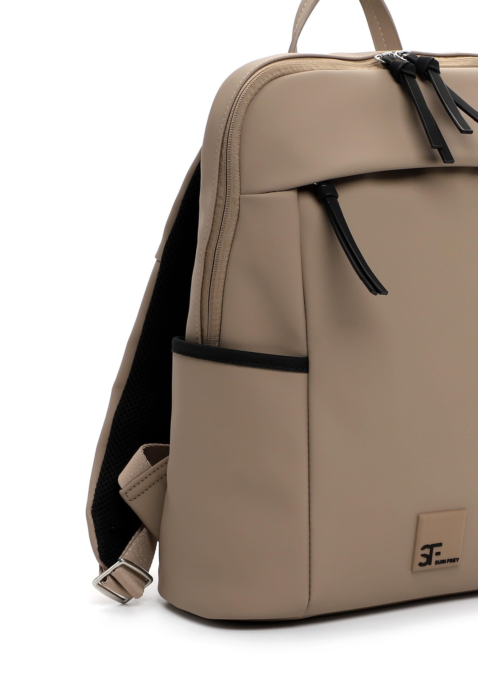 SURI FREY SFY Shiny Cityrucksack Sand Laptopfach