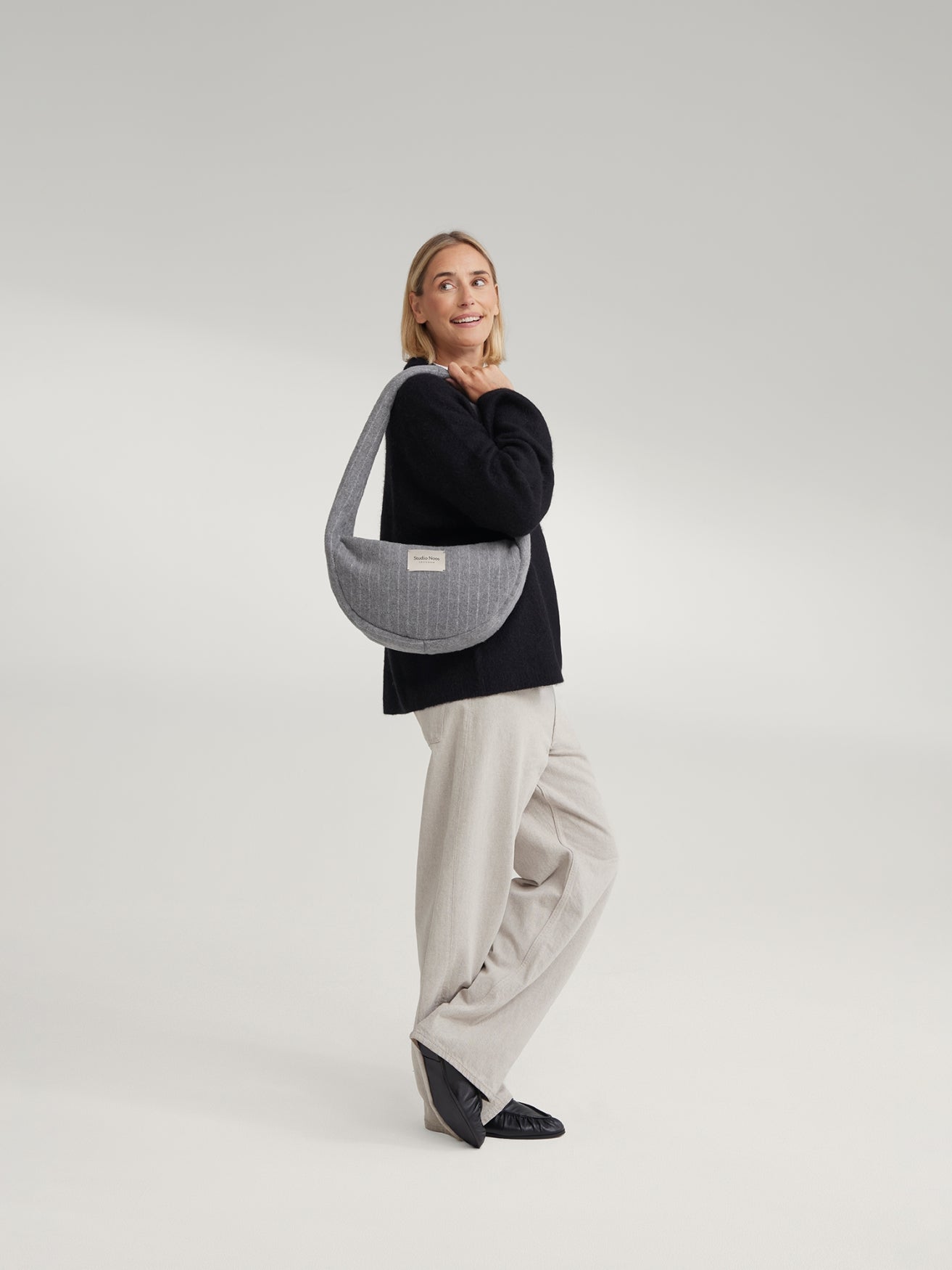 Studio Noos Flannel Mini Cross Body Bag Umhängetasche Grau