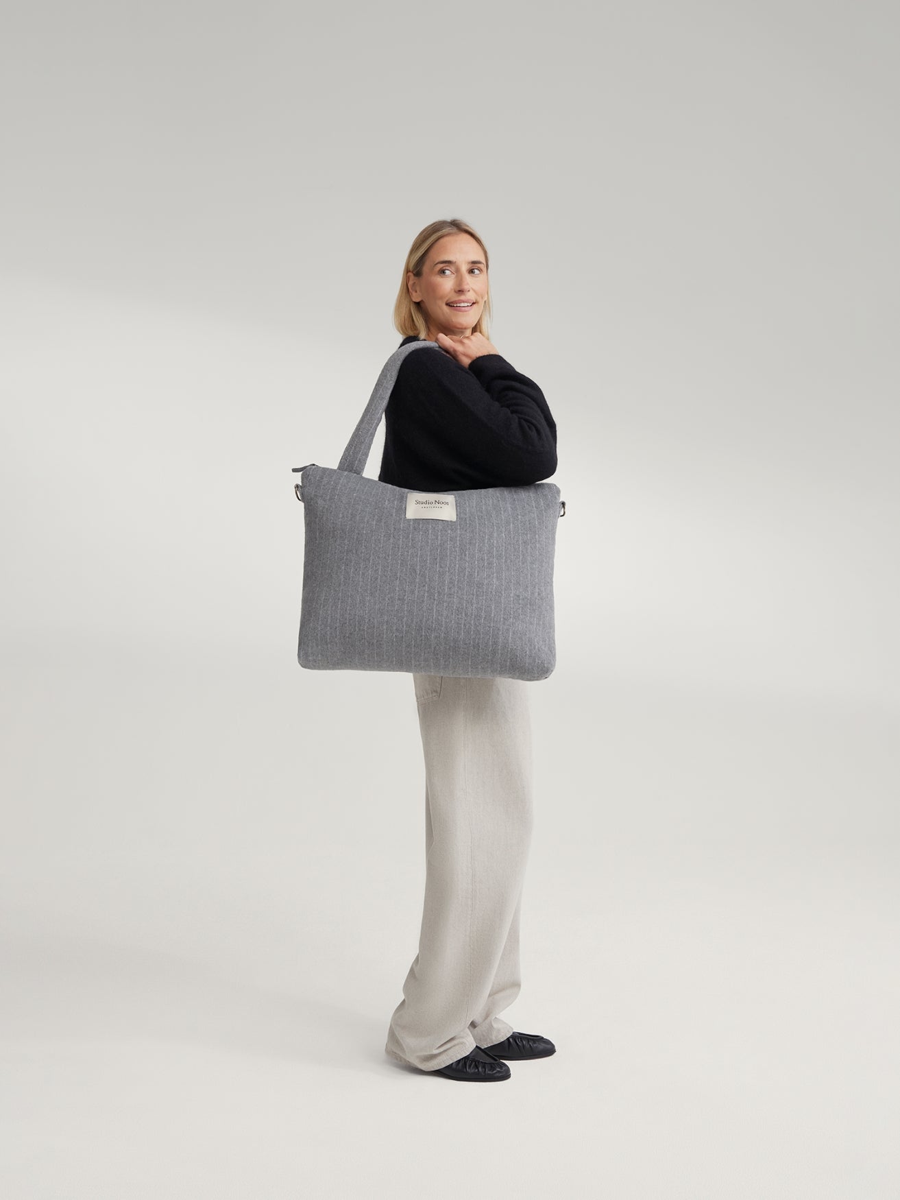 Studio Noos Flannel Chalkstripe Wickeltasche Light Grey