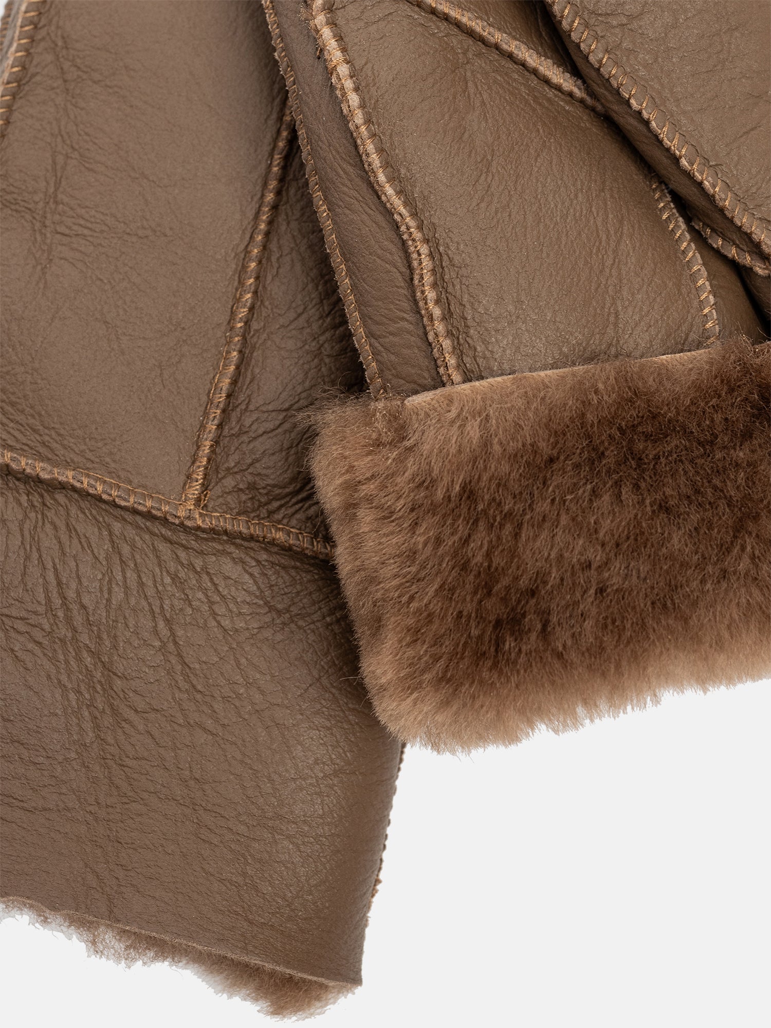 RE:DESIGNED Henny Fäustlinge Braun Lammfell