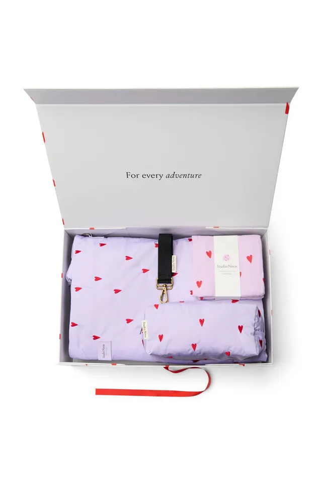 Studio Noos New Parents Geschenkset Purple Hearts 5-teilig