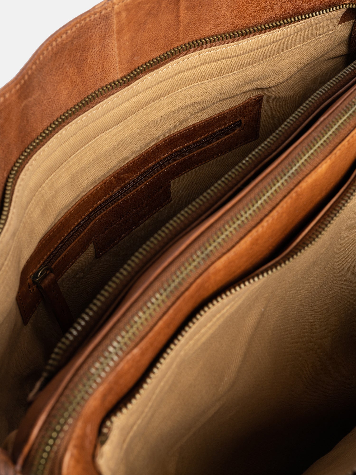 RE:DESIGNED Evia Urban Arbeitstasche Walnut Leder