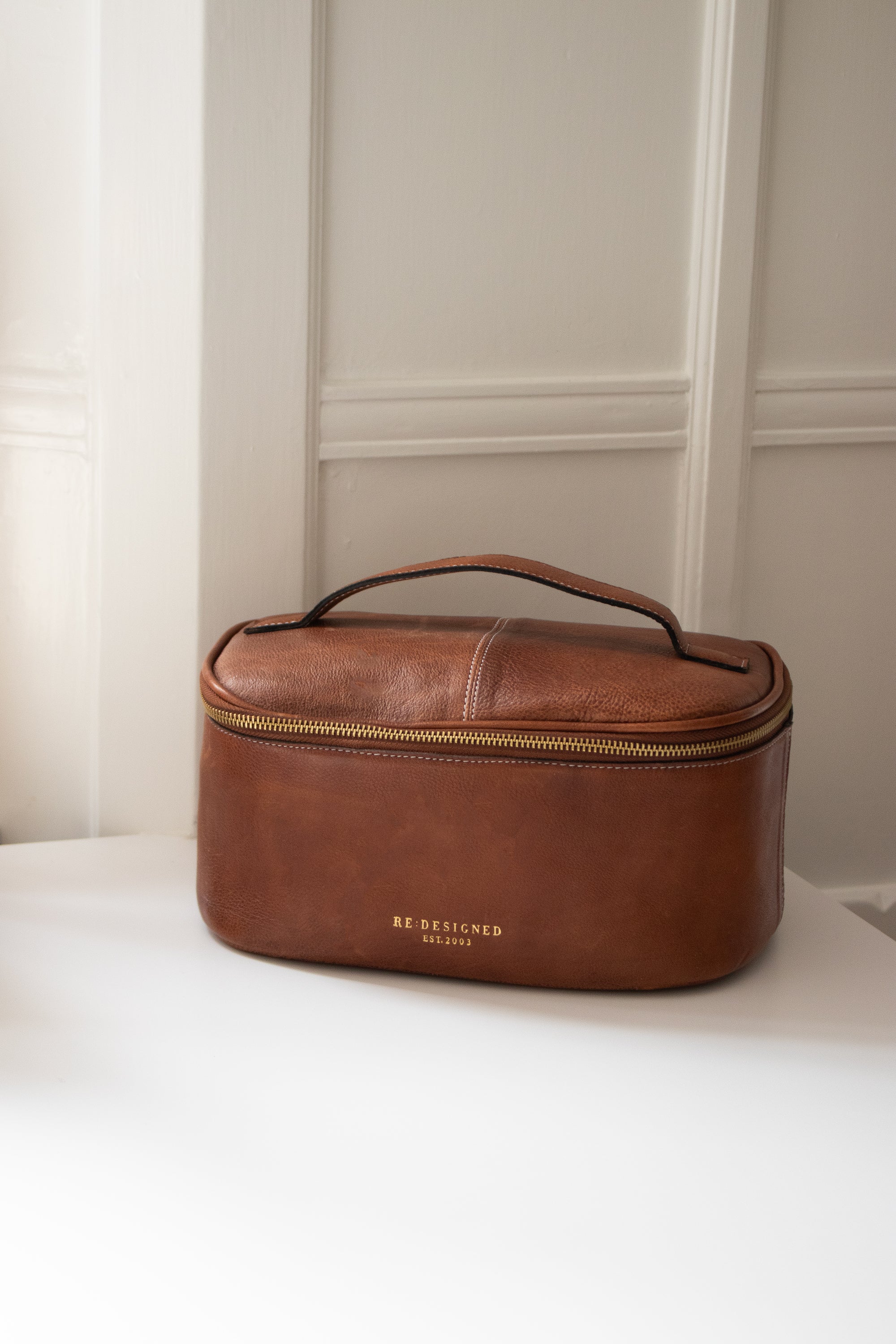 RE:DESIGNED Helga Big Kulturtasche Walnut Vollleder