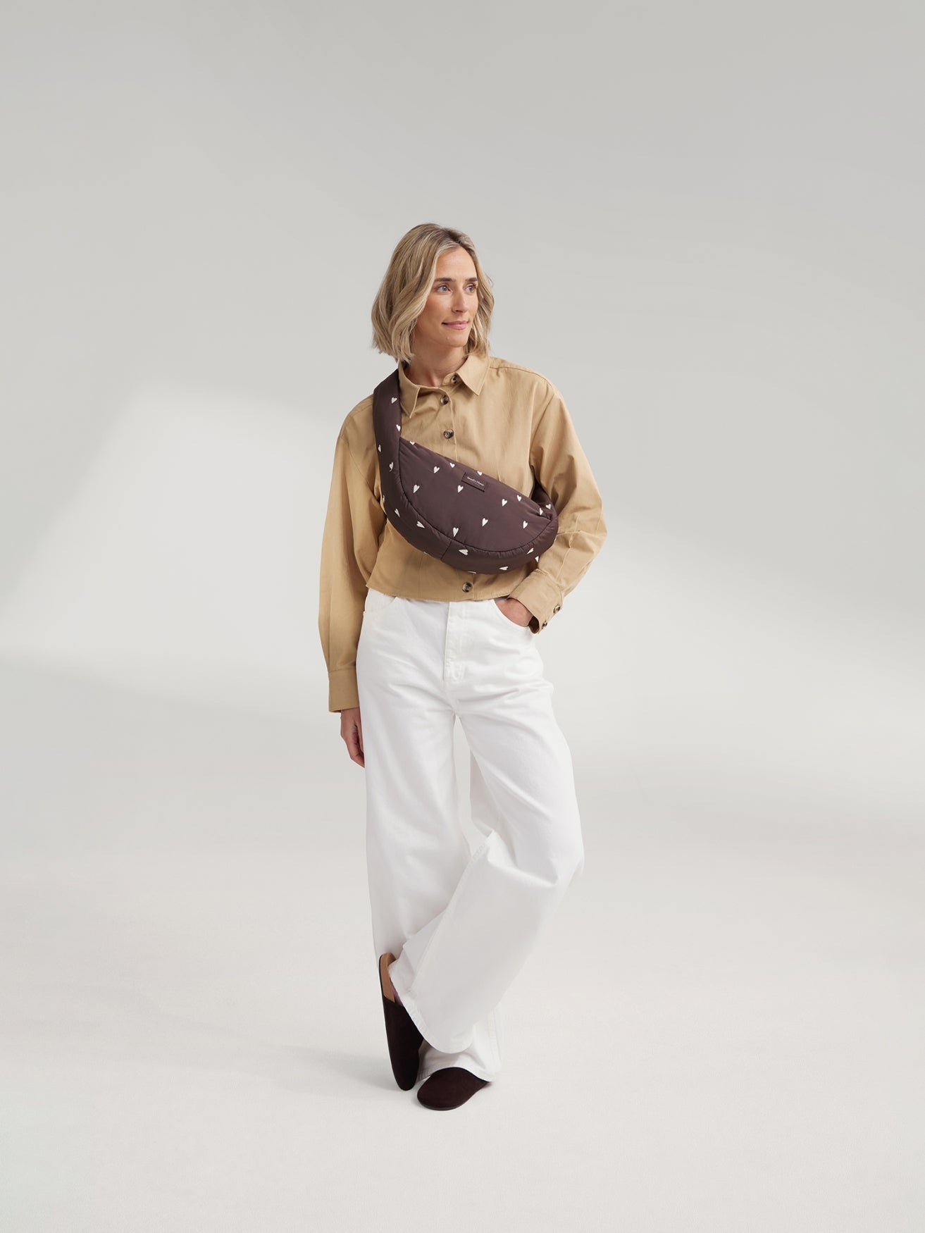 Studio Noos Puffy Mini Cross Body Bag Umhängetasche Braun