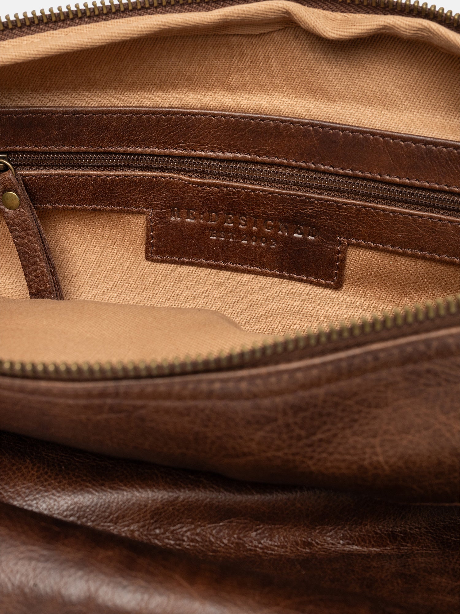 RE:DESIGNED Urban Merla Bauchtasche Woodsmoke Vollleder