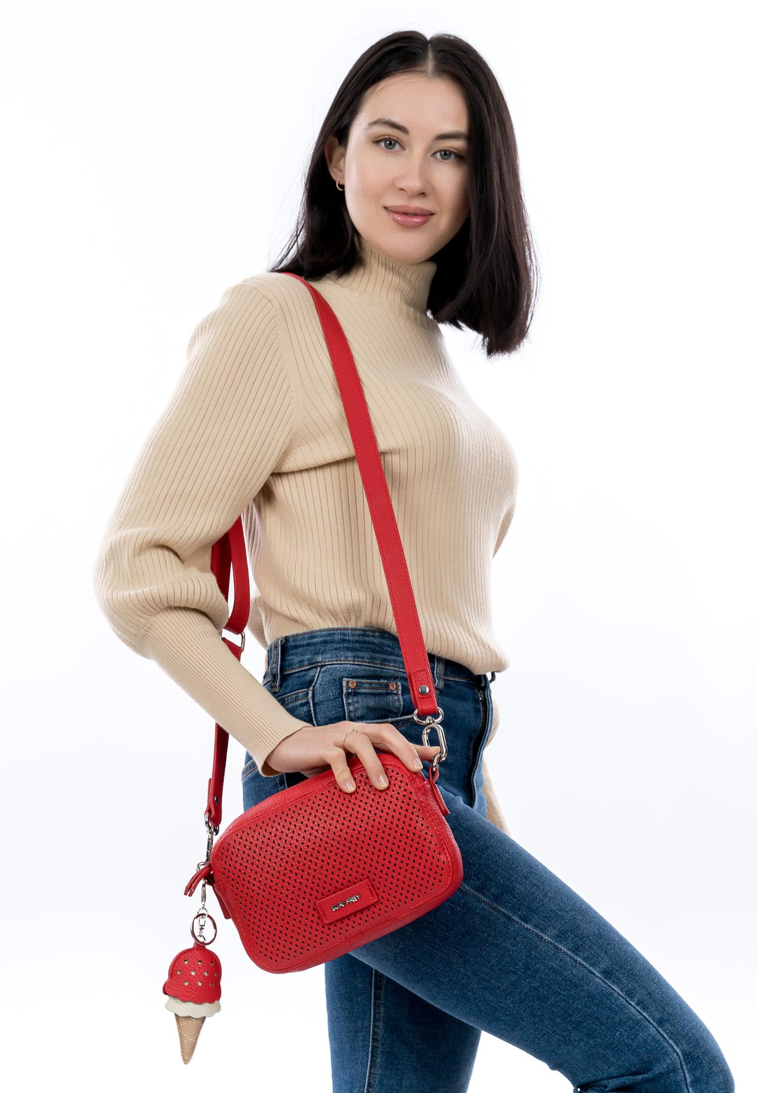 SURI FREY Cilly Crossbody Umhängetasche Rot perforiert
