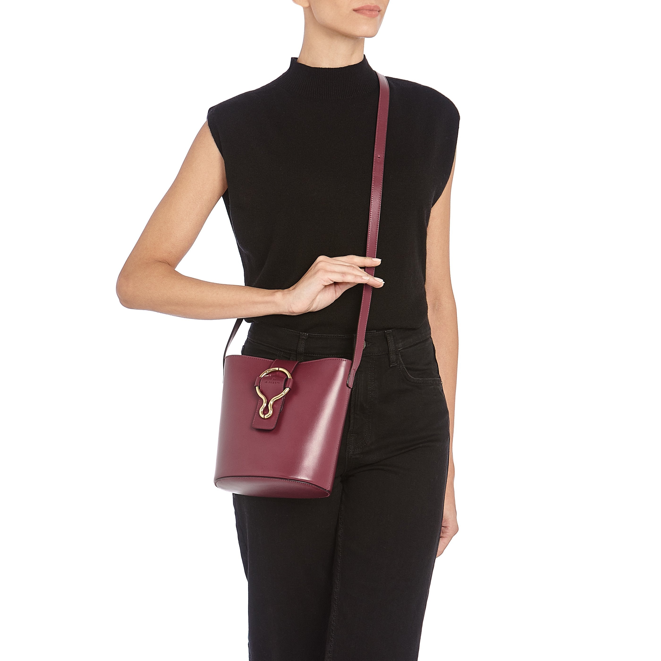 Il Bisonte Consuelo Beuteltasche kirschrot Vollleder
