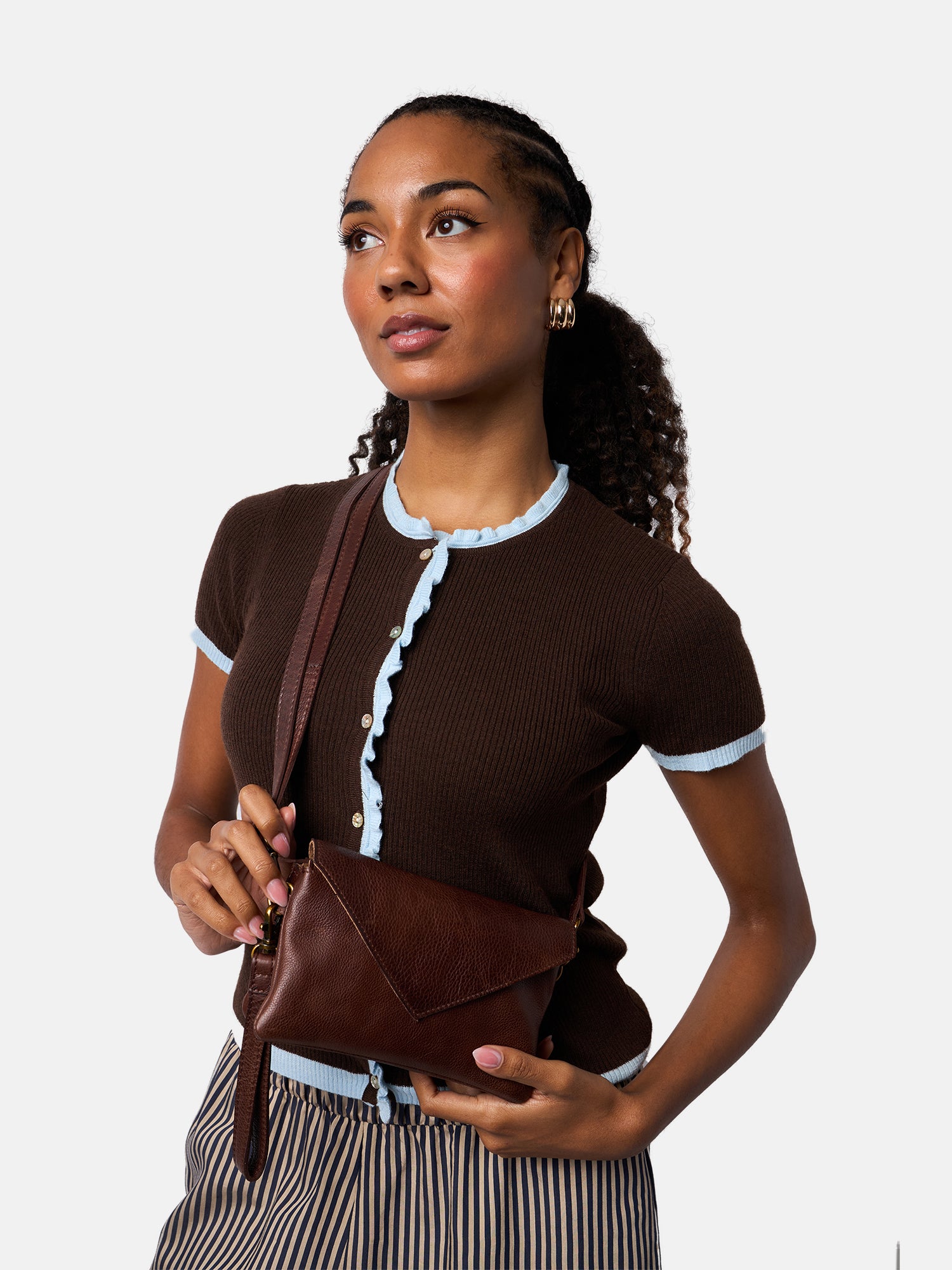 RE:DESIGNED Claire Urban Clutch Woodsmoke Leder