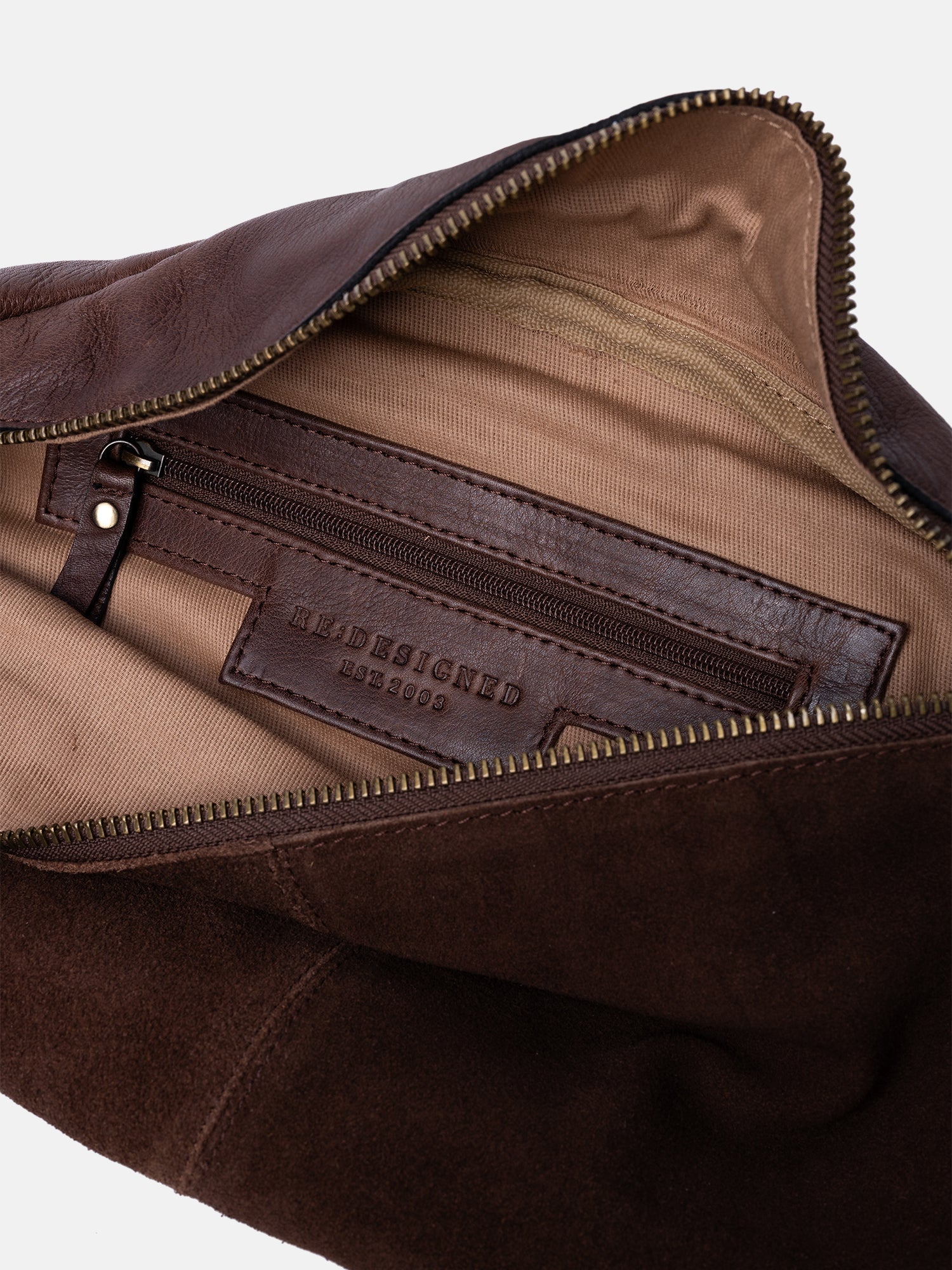 RE:DESIGNED Selma 6689 Bauchtasche Woodsmoke Vollleder