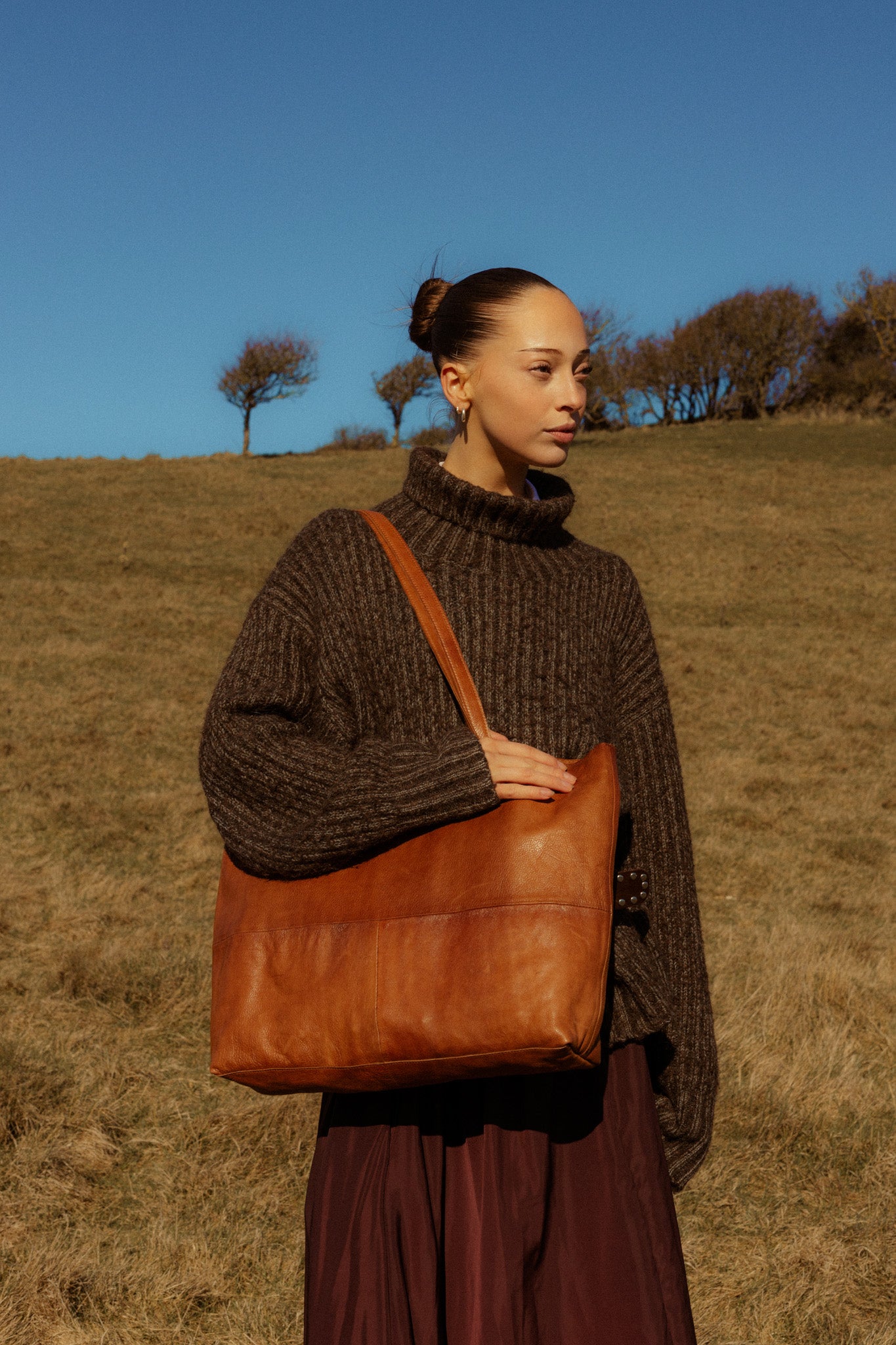 RE:DESIGNED Marlo Urban Shopper Walnut Vollleder