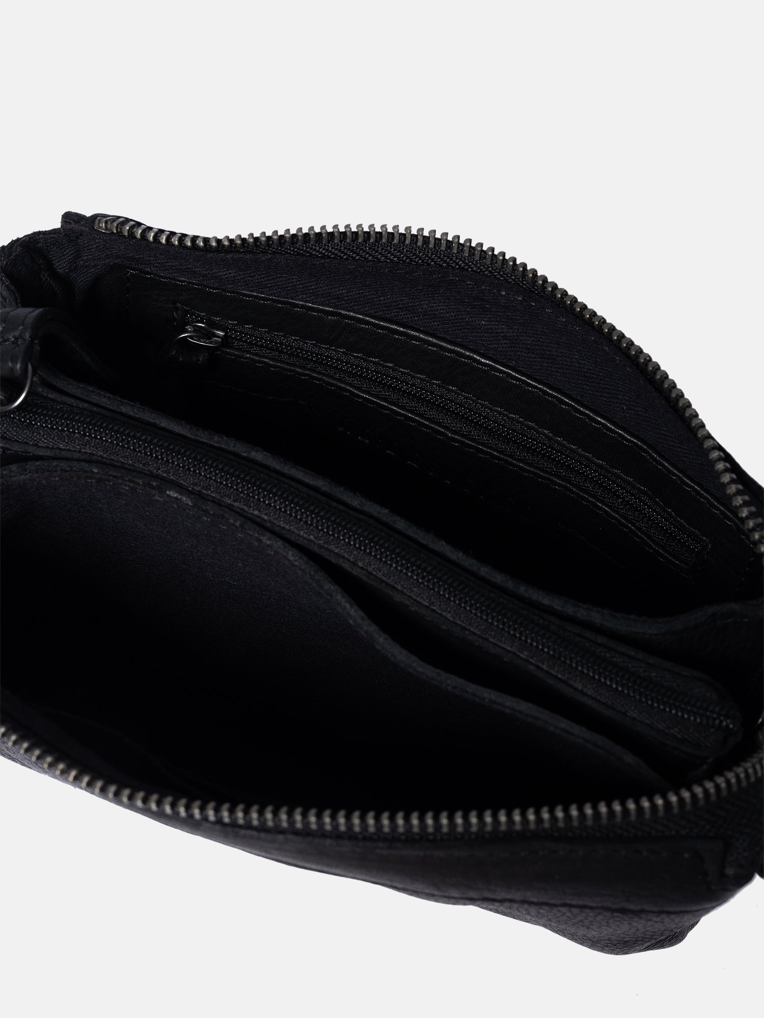 RE:DESIGNED Lisa Soft Umhängetasche Soft Black Vollleder