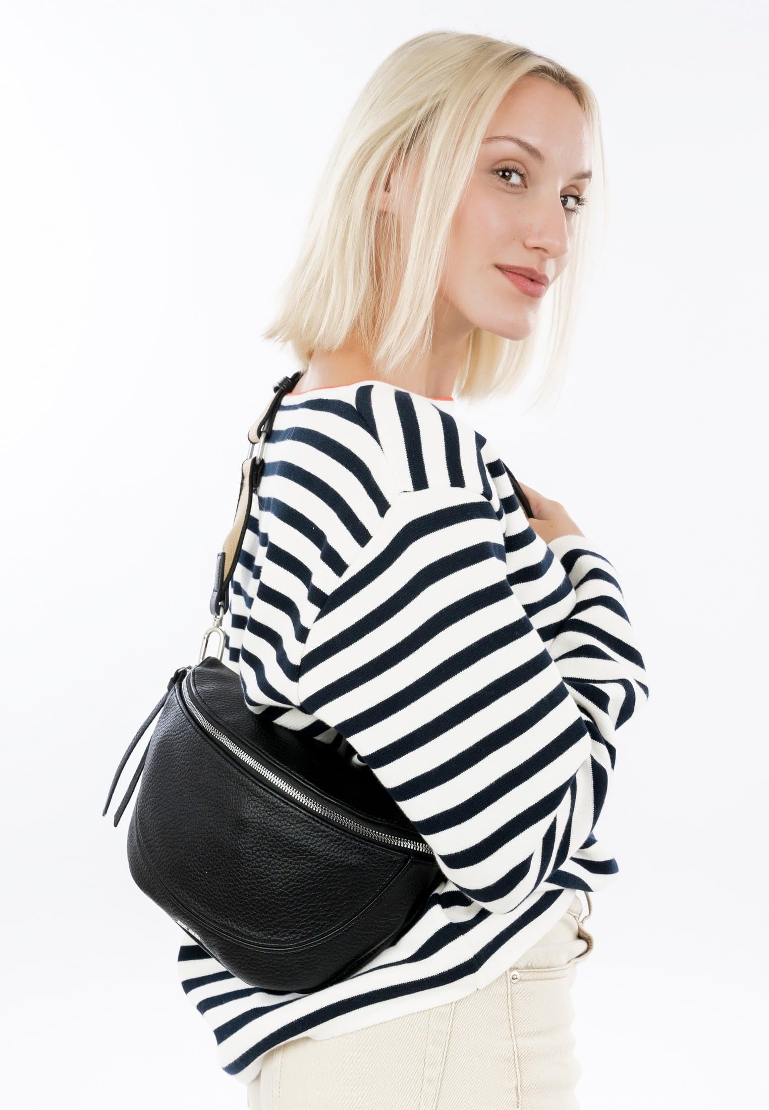 SURI FREY Kimberly Crossover Umhängetasche Black