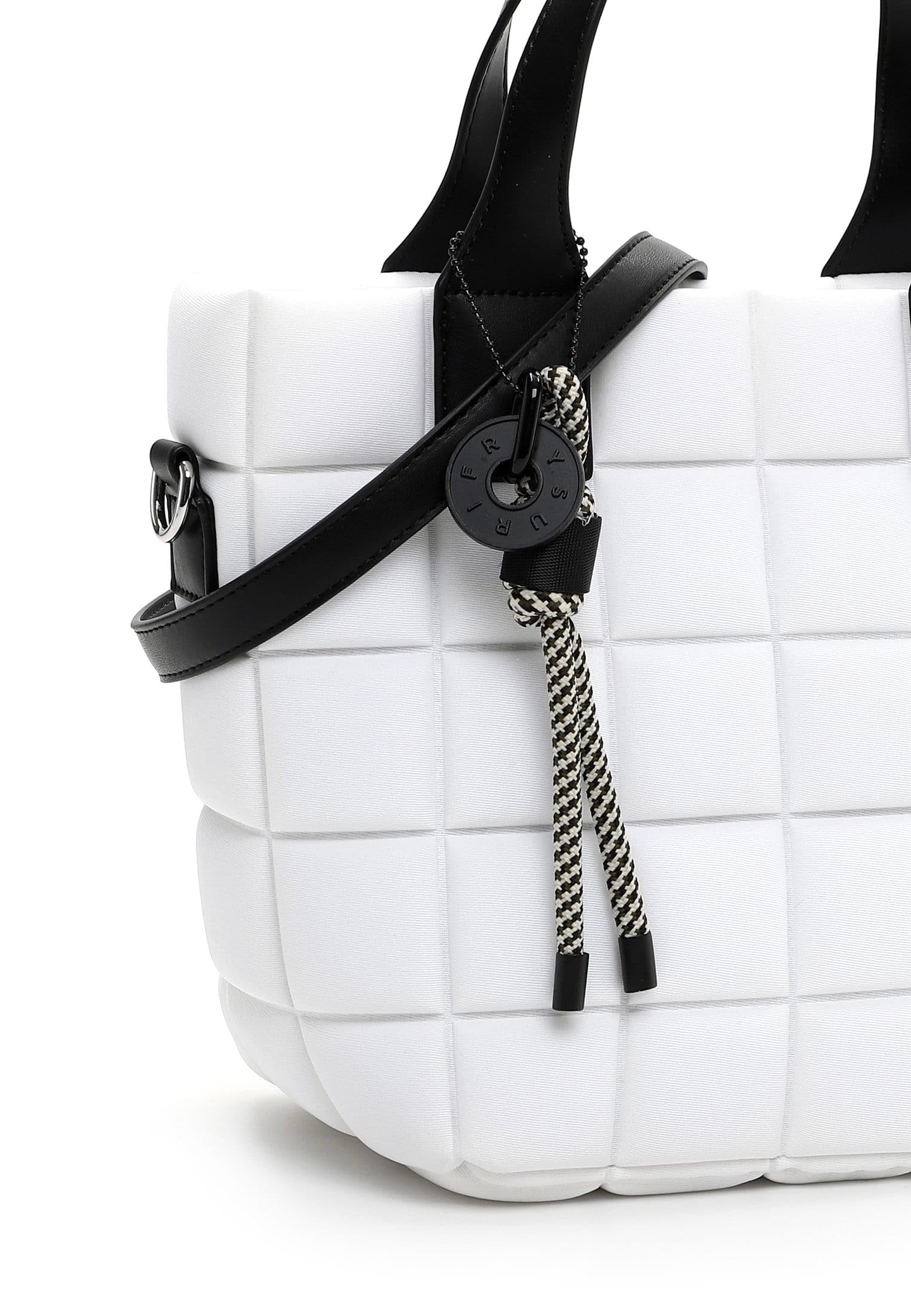 SURI FREY Jancy Cityshopper S Handtasche Ecru gesteppt