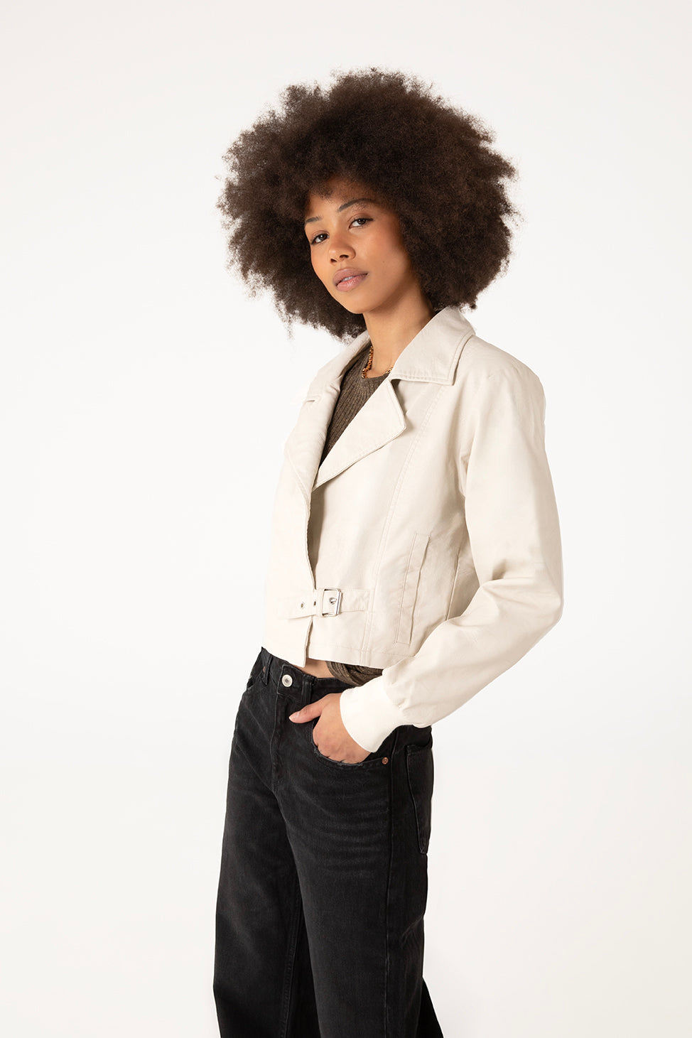 Matt & Nat Sessa Bikerjacke Creme vegan kurz