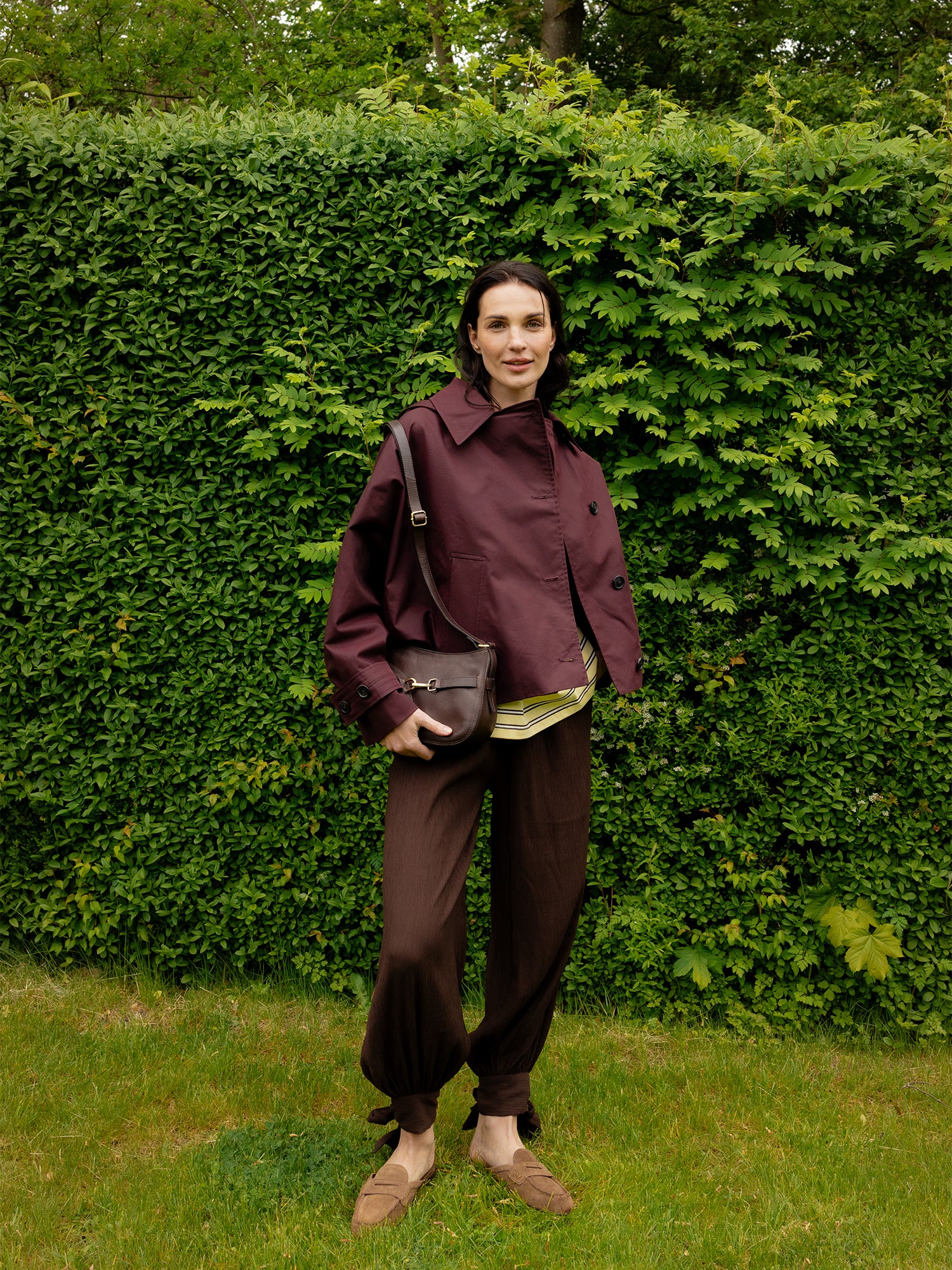 RE:DESIGNED Sif Small Umhängetasche Dunkelbraun Leder