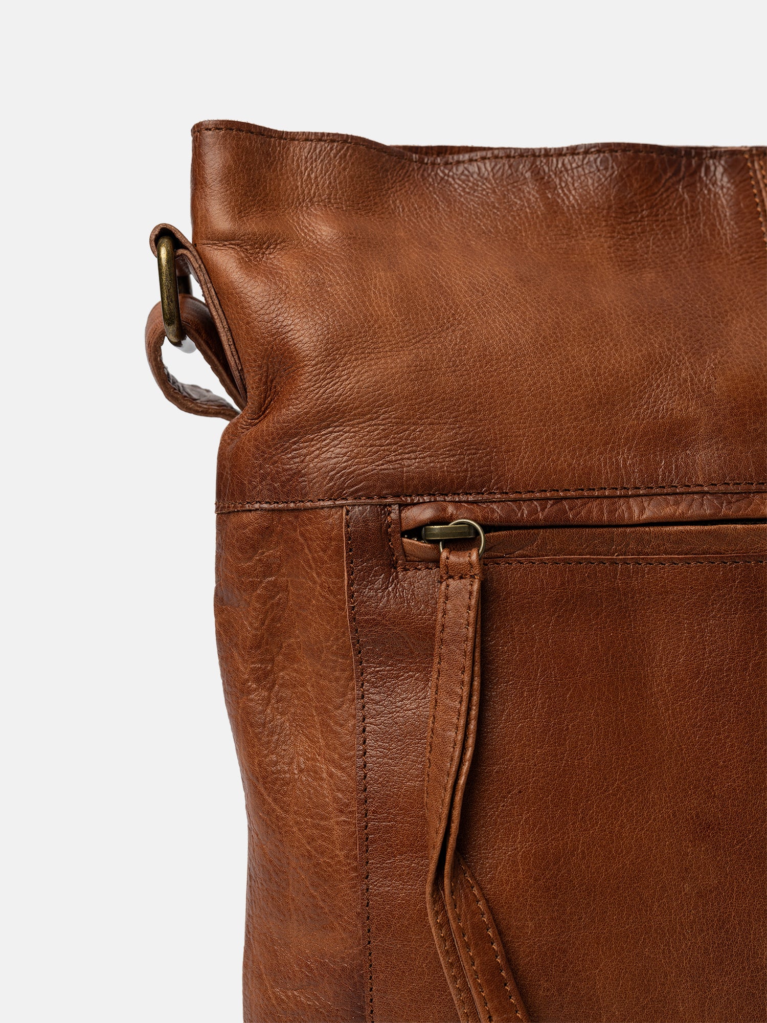 RE:DESIGNED Storslet Urban 4962 Umhängetasche Walnut Leder