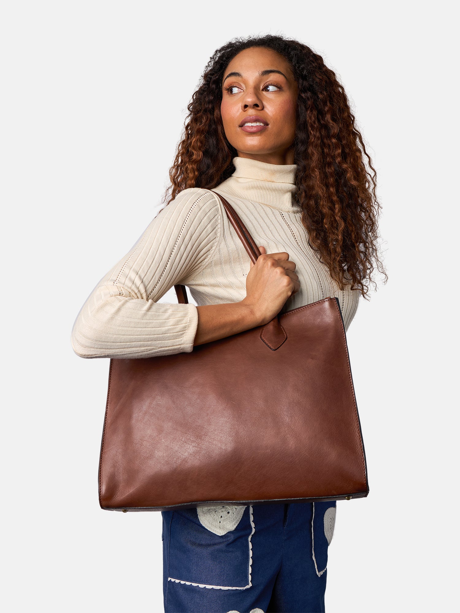RE:DESIGNED Ora Big Schultertasche Braun Vollleder