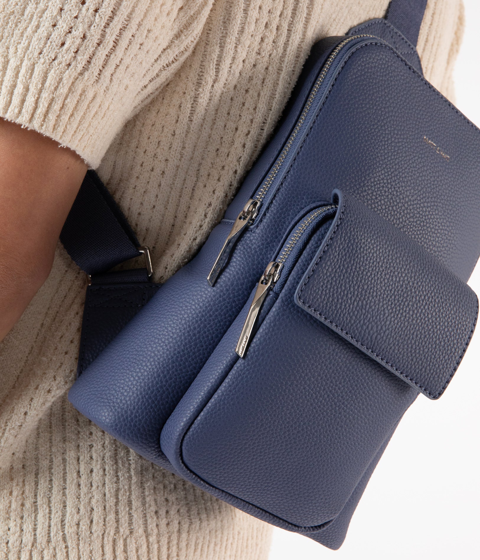 Matt & Nat Allar Sling Bag oat vegan