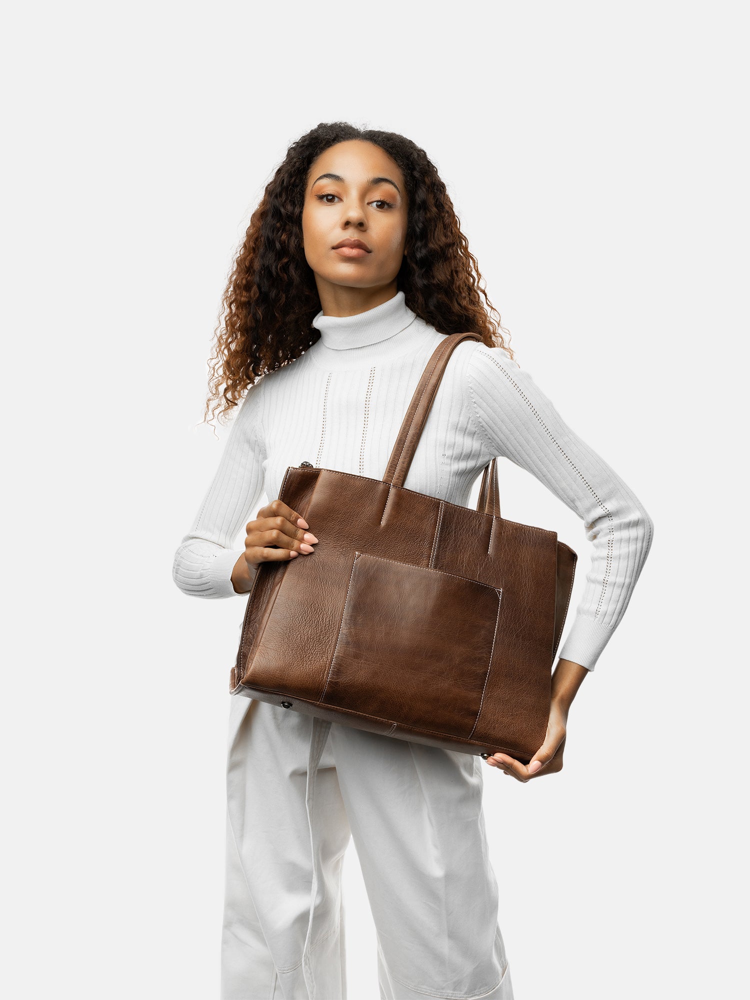 RE:DESIGNED Eliana 6055 Arbeitstasche Woodsmoke Leder