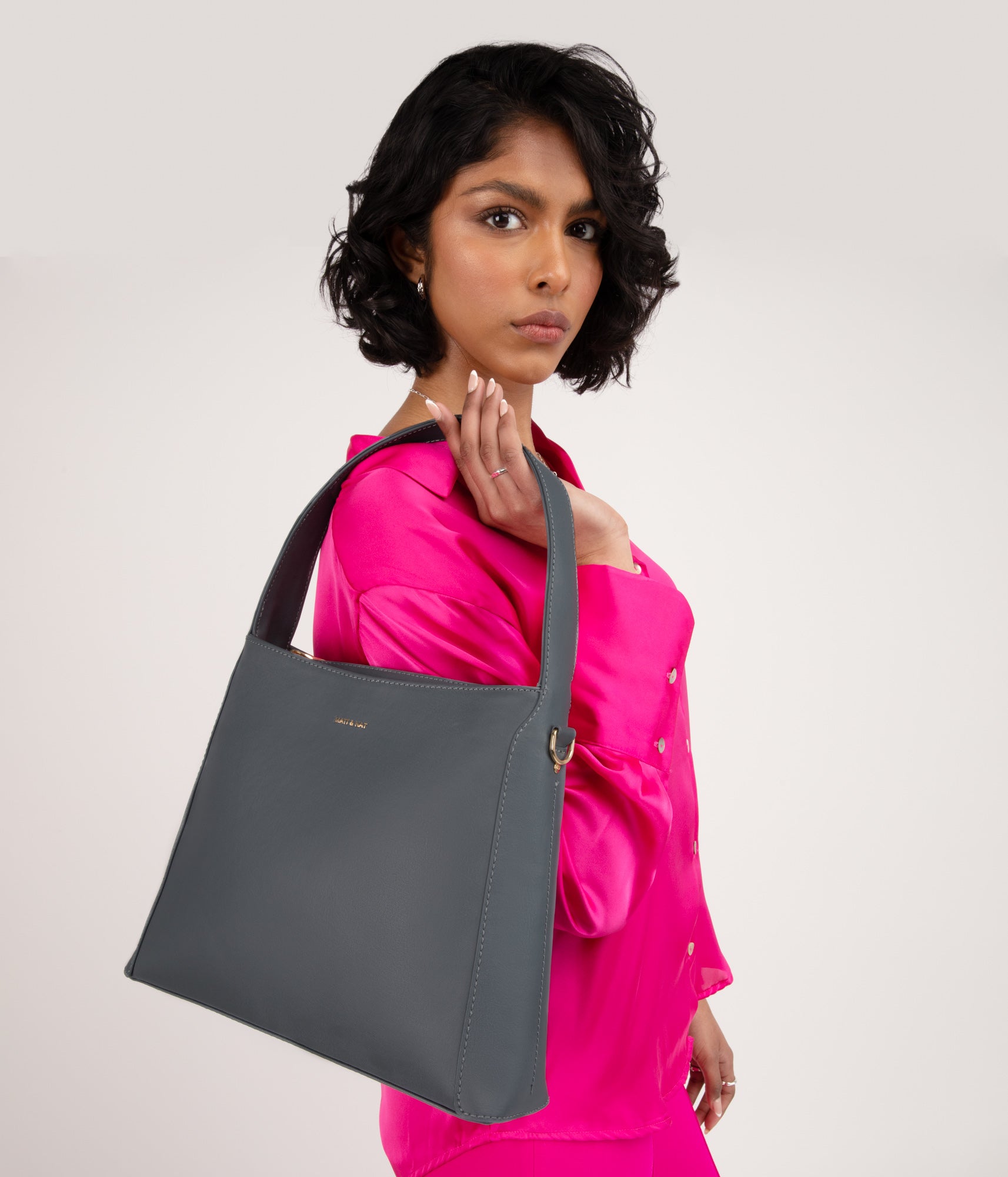 Matt & Nat Arbor Jada Schultertasche Umhängetasche Schwarz