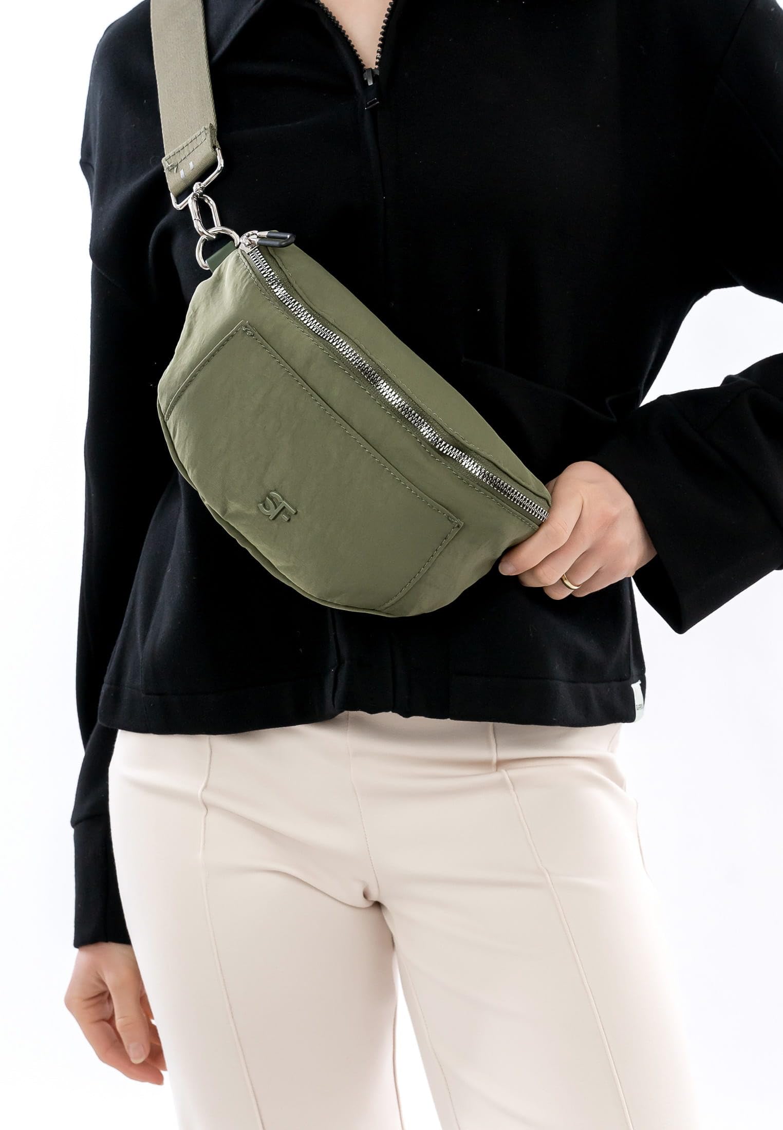 SURI FREY Abby Crossover Umhängetasche Khaki flach