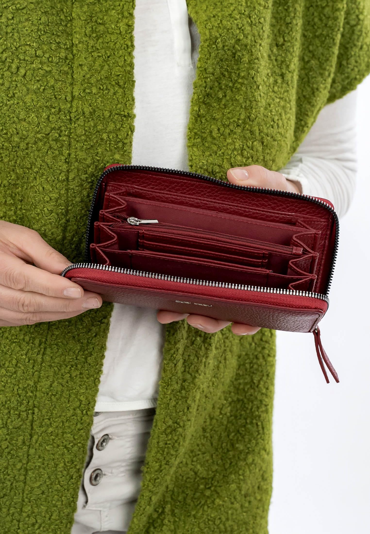 SURI FREY SFY Tiffy 16854 Geldbörse Rot vegan