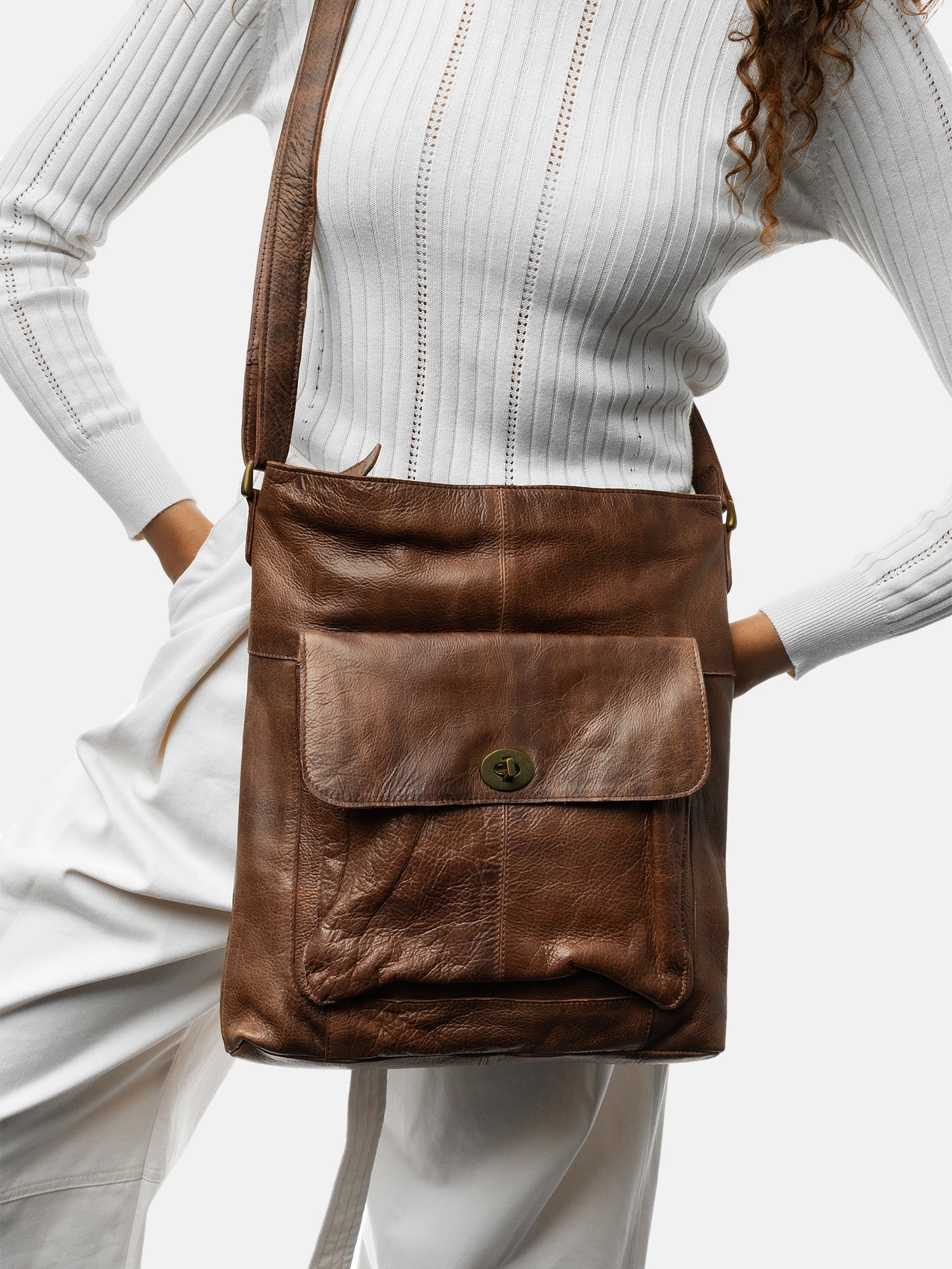 RE:DESIGNED 1656 Urban Umhängetasche Woodsmoke