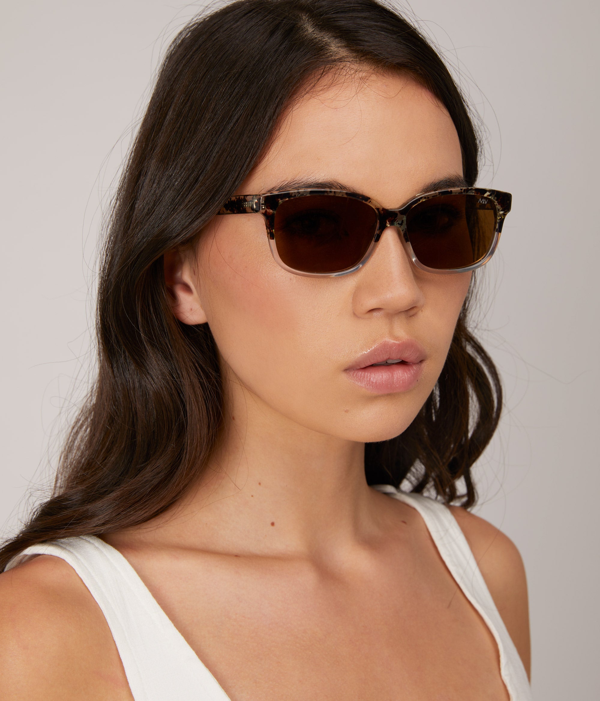Matt & Nat Rue Sonnenbrille Schwarz Verlauf polarisiert