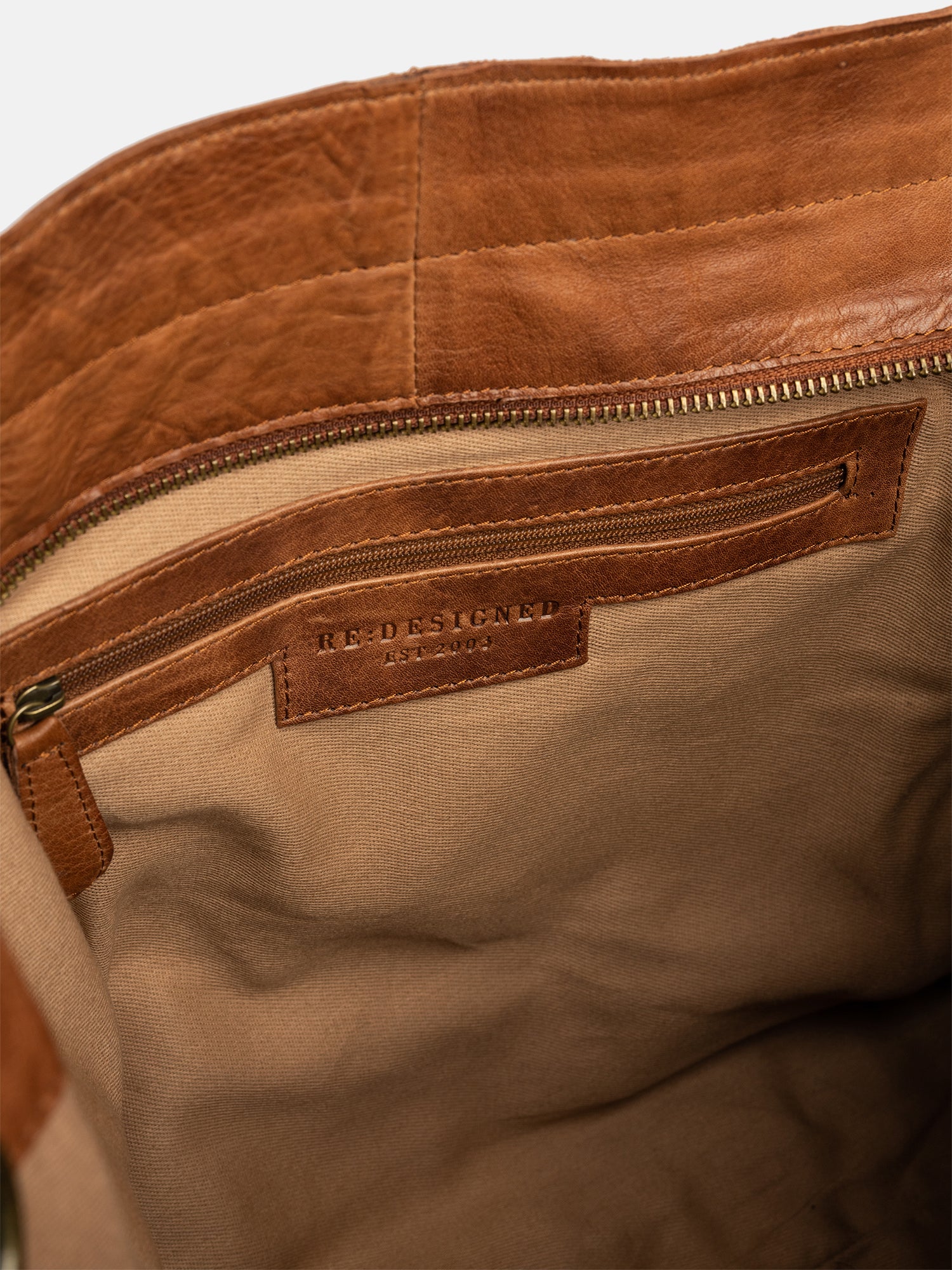 RE:DESIGNED Aro Urban 5169 Schultertasche Walnut Laptop