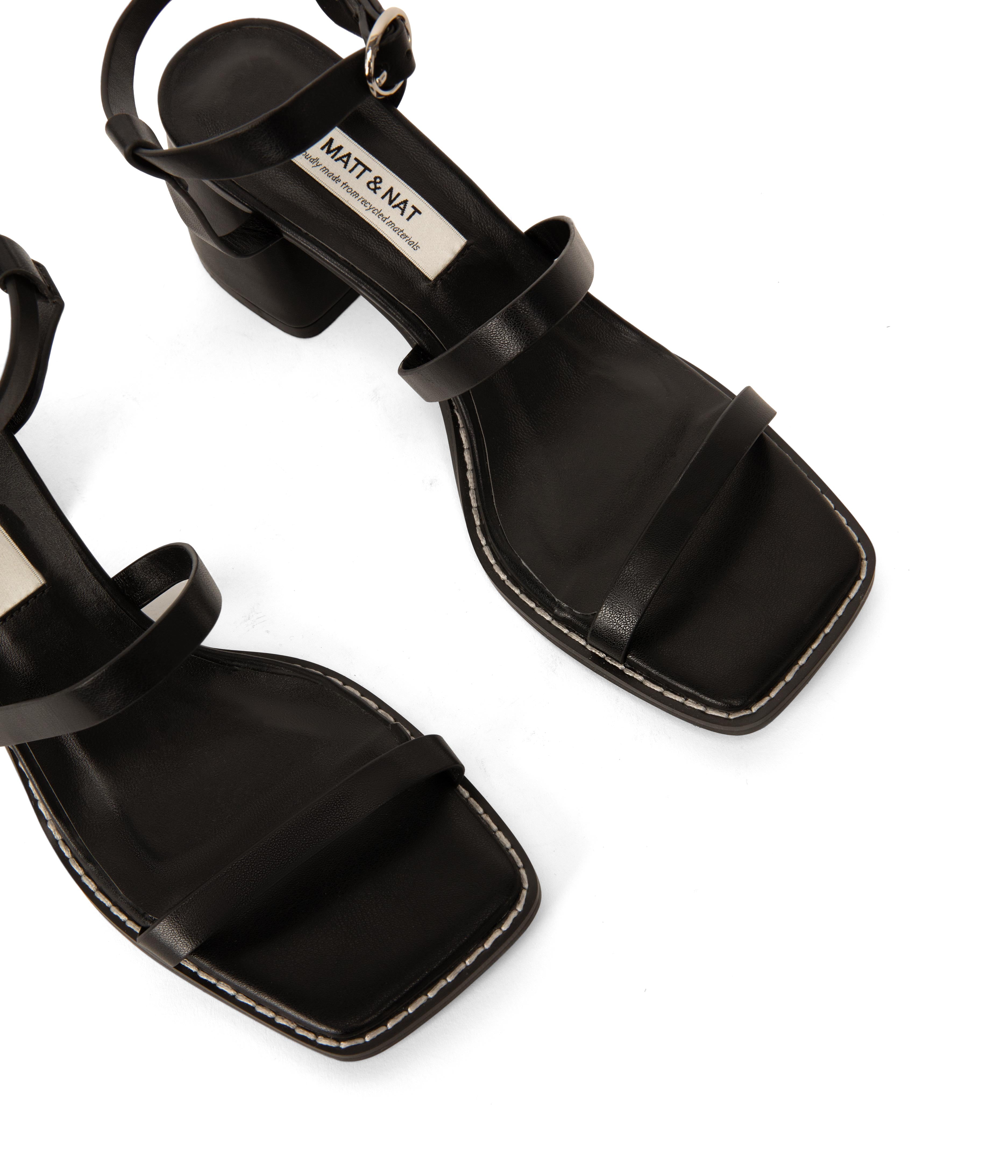 Matt & Nat Sokk Sandalen Schwarz mit Absatz