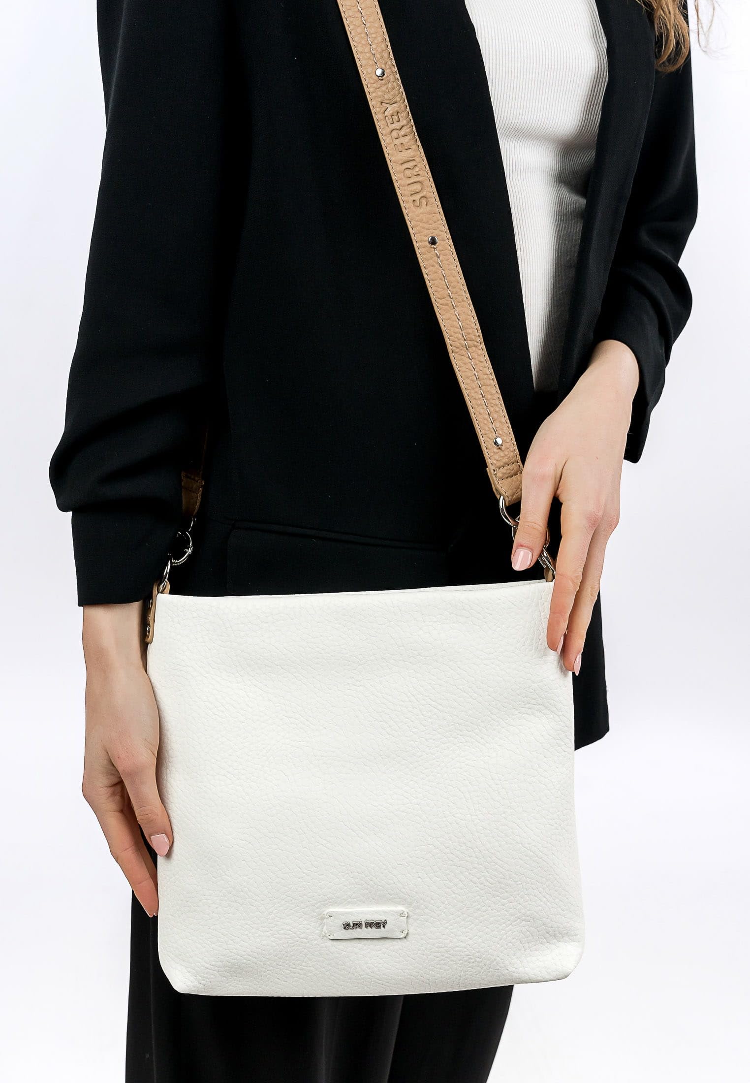SURI FREY Batty Shoulder Bag Schultertasche White