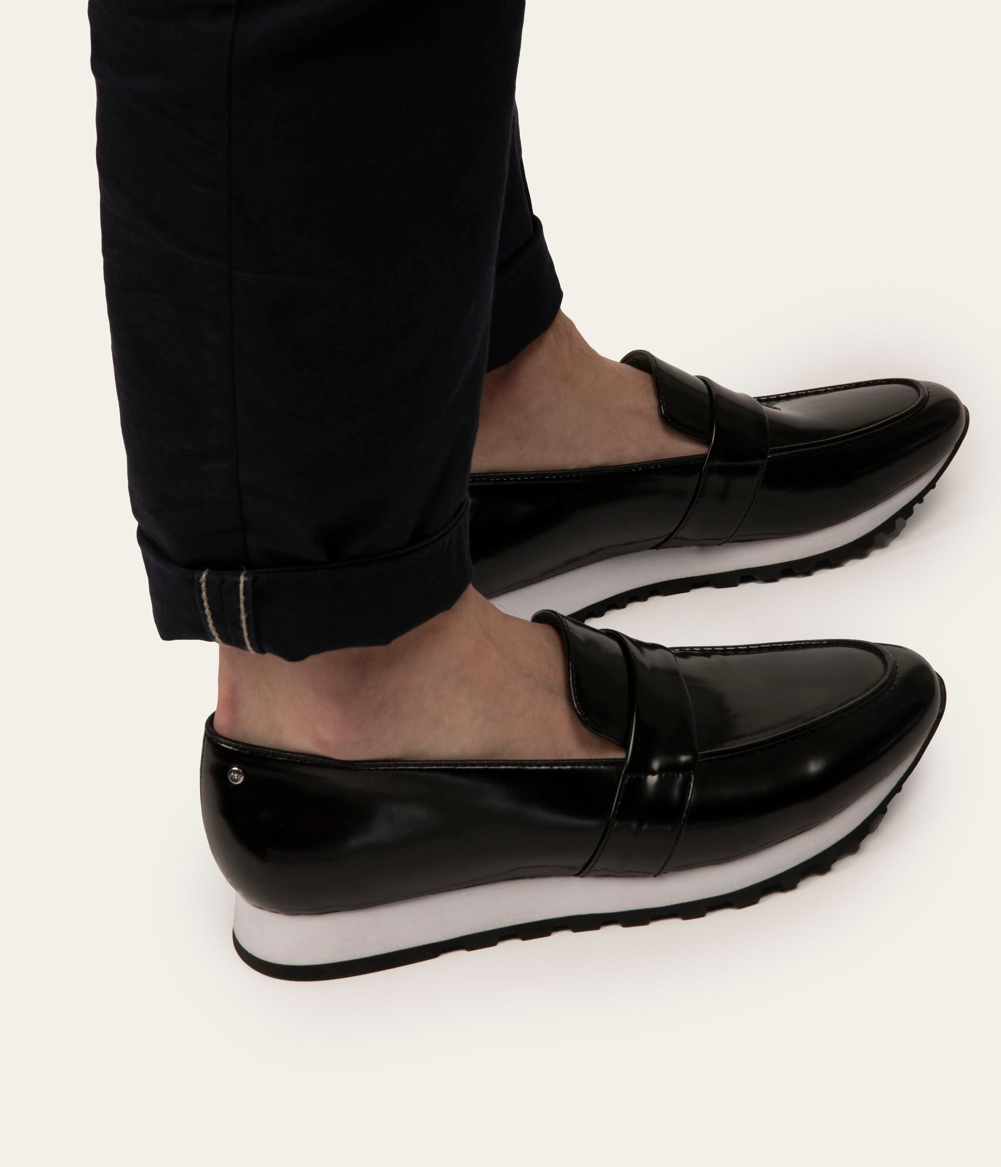 Matt & Nat Milo Loafer Herren Schwarz 43 Slipper vegan