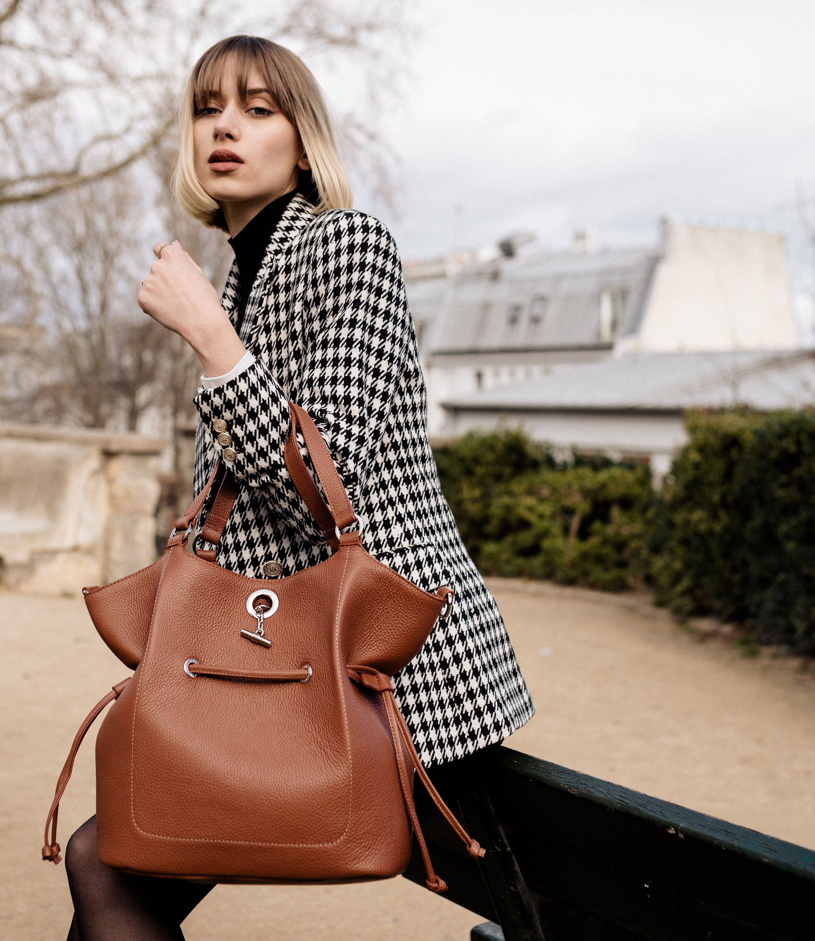 Lamarthe Paris M Schultertasche Cognac Vollleder