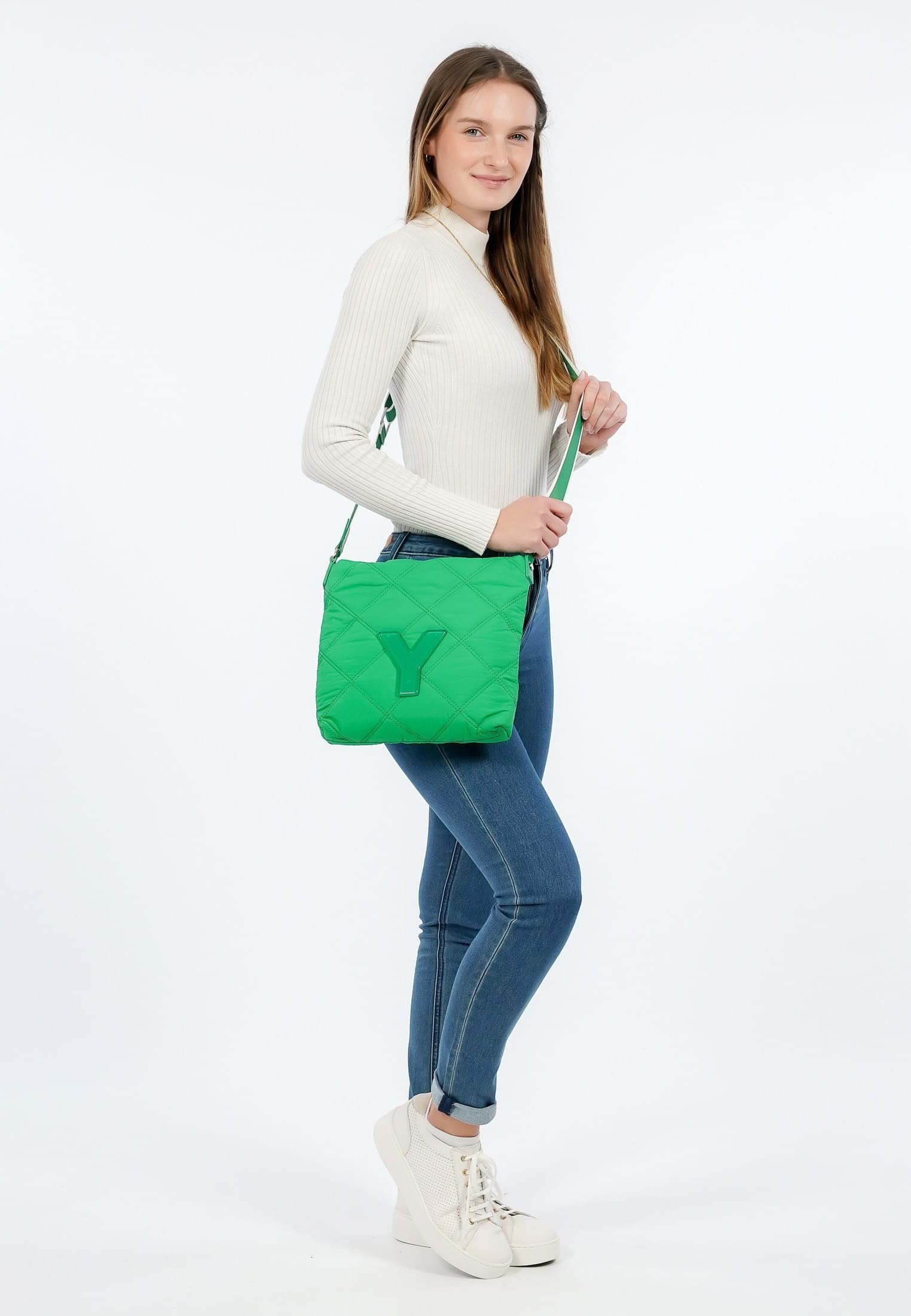 SURI FREY Evy 13702 Umhängetasche Apple Nylon-Optik