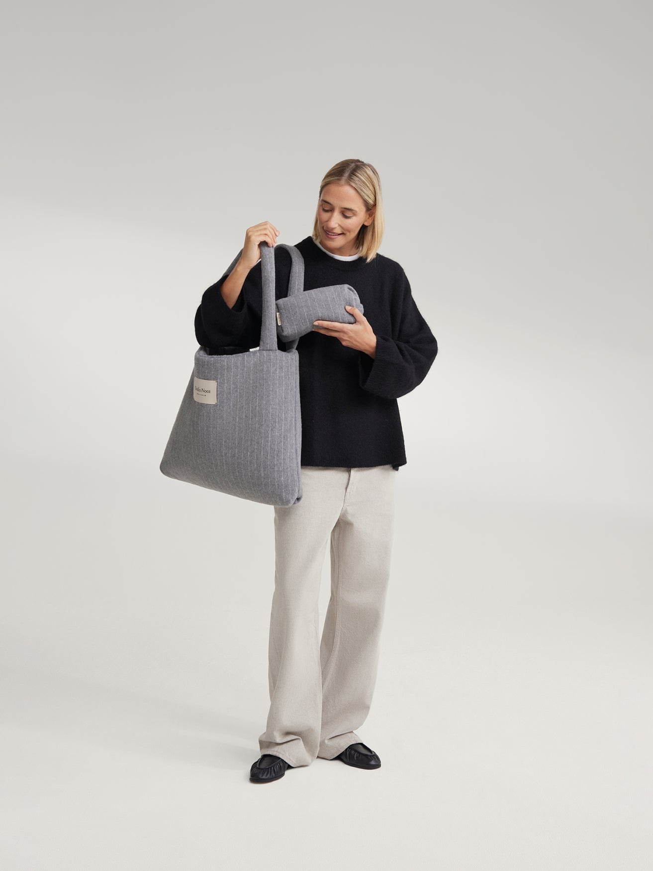 Studio Noos Flannel Chalkstripe Pouch Täschchen Hellgrau gestreift