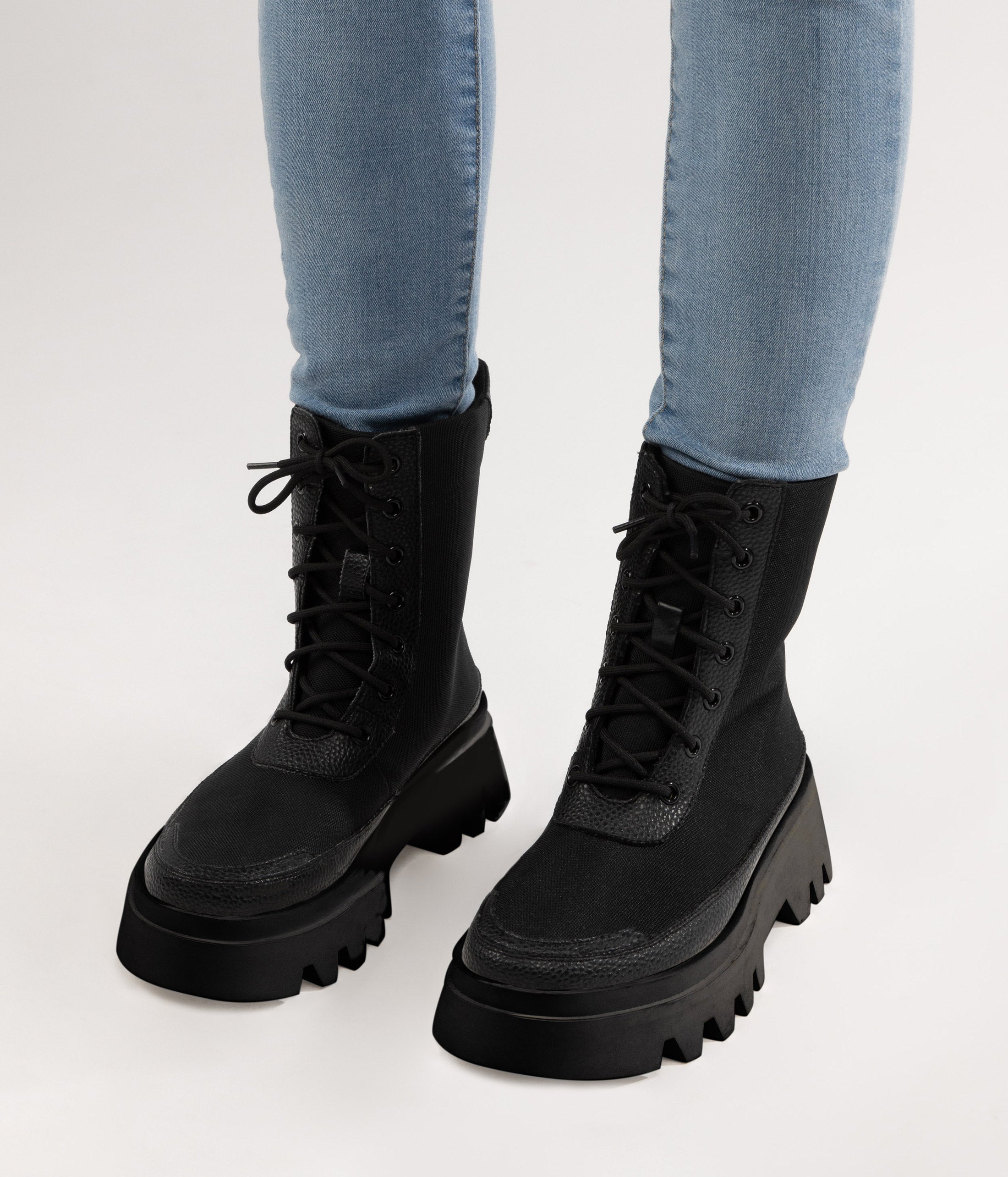 Matt & Nat Ovi Boots Schwarz Gr. 38 vegan chunky
