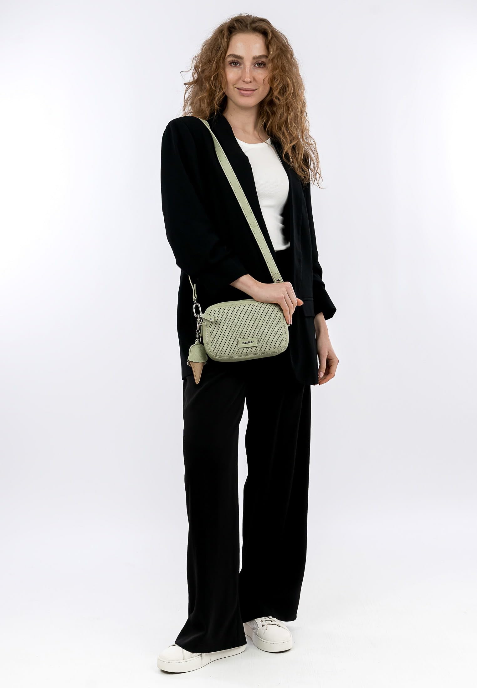 SURI FREY Cilly Crossbody Bag Umhängetasche Pistachio Logoprint