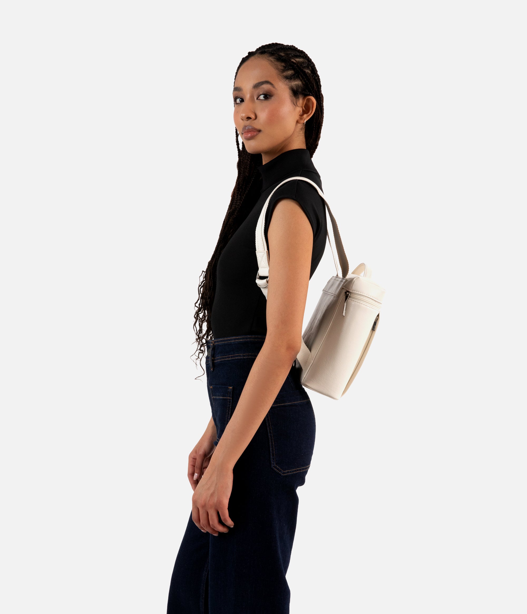 Matt & Nat Fay Rucksack vegan schwarz kompakt