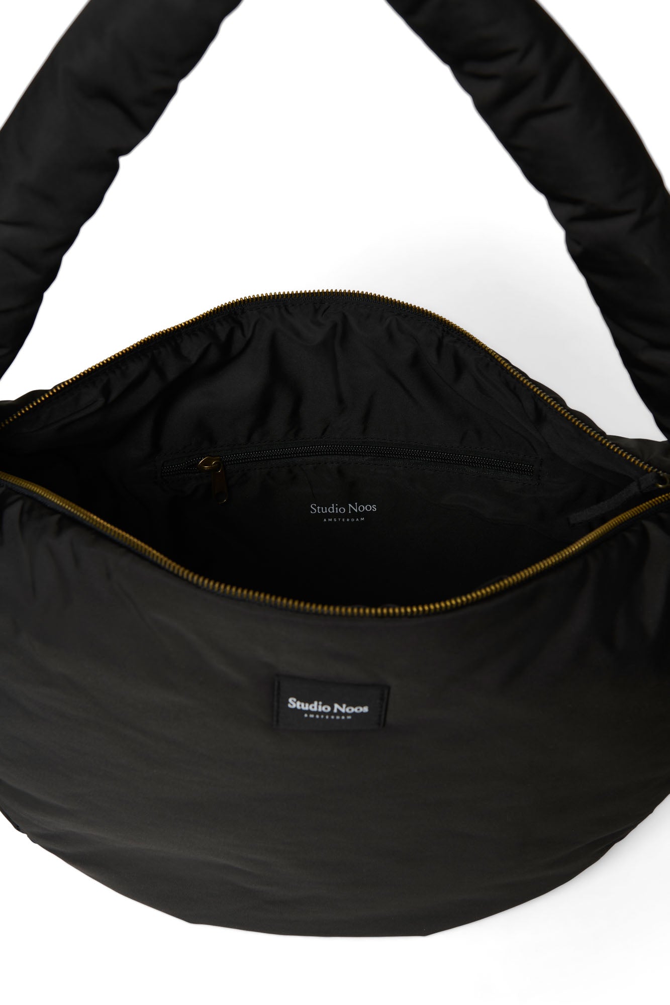 Studio Noos Puffy Umhängetasche schwarz Stepp