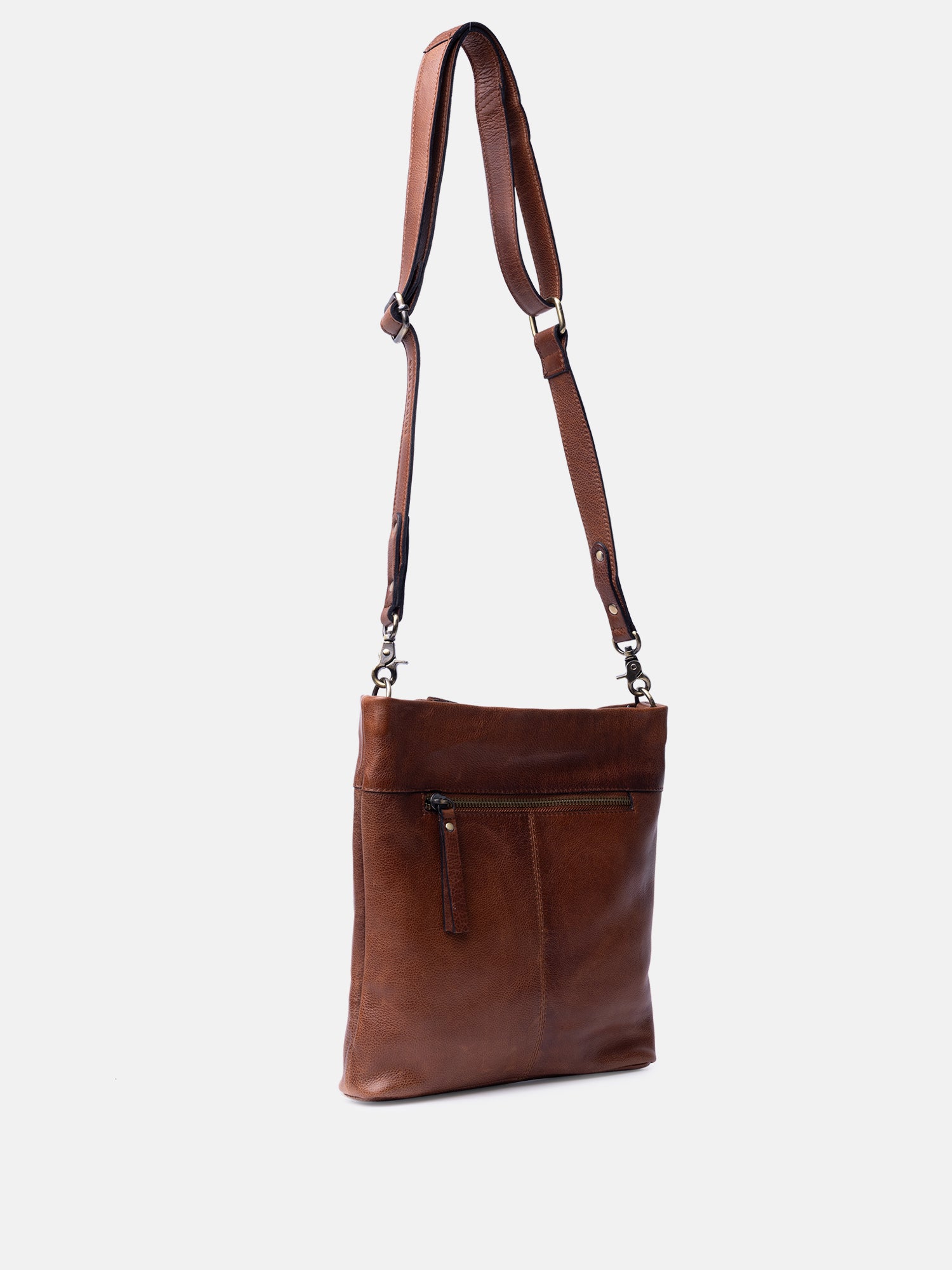 RE:DESIGNED Olea Small Umhängetasche Walnut Vollleder
