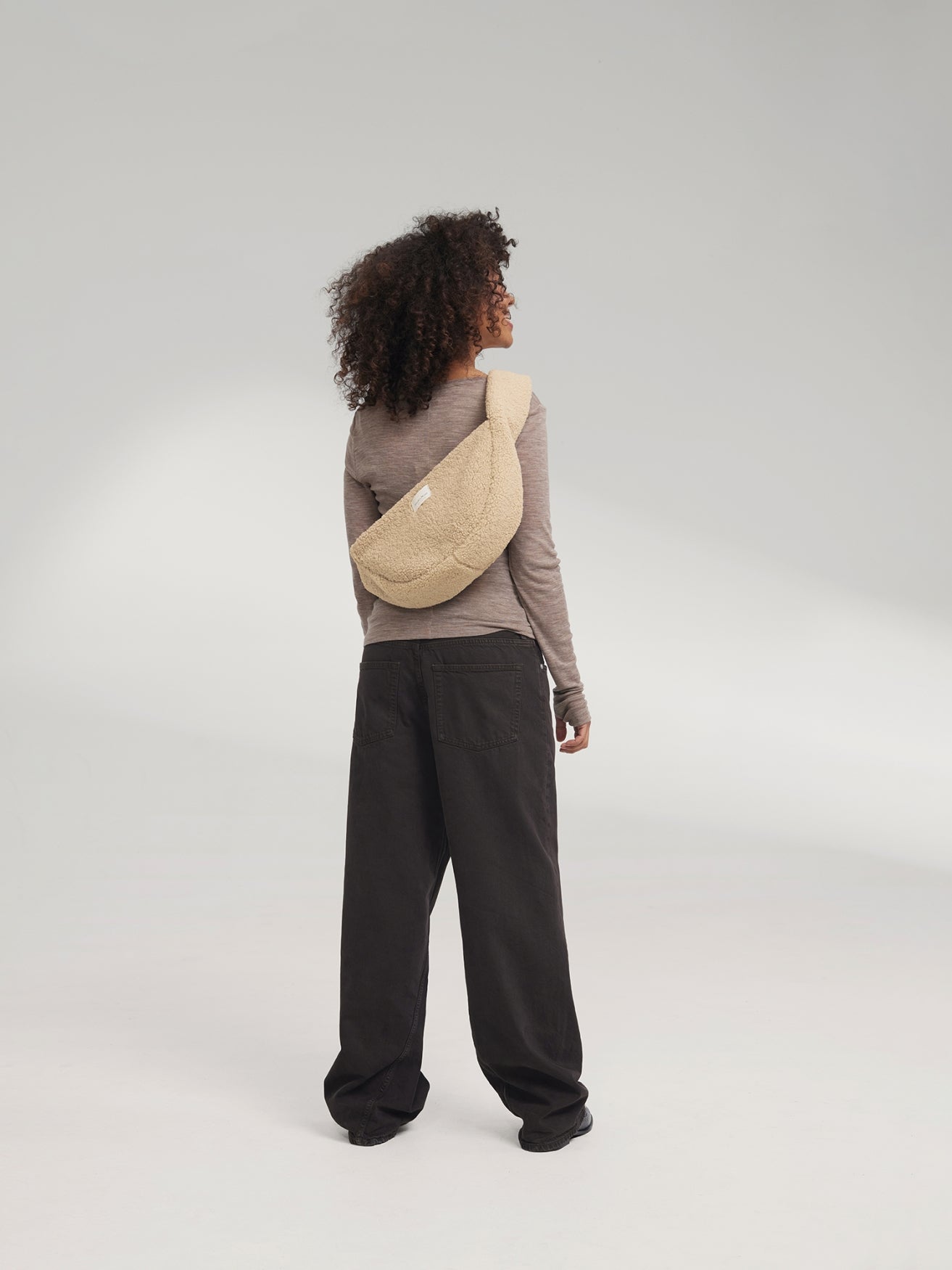 Studio Noos Teddy Mini Cross Body Bag Umhängetasche Ecru Plüsch