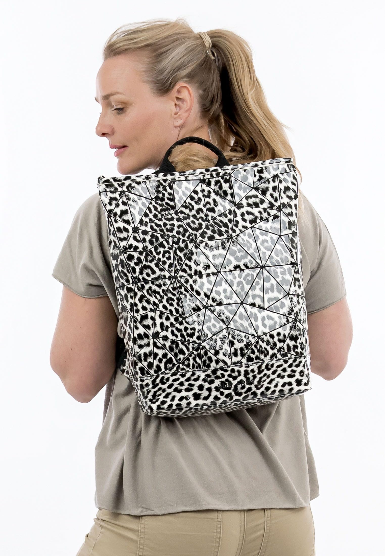 SURI FREY Jessy-Lu City Backpack Rucksack Schwarz