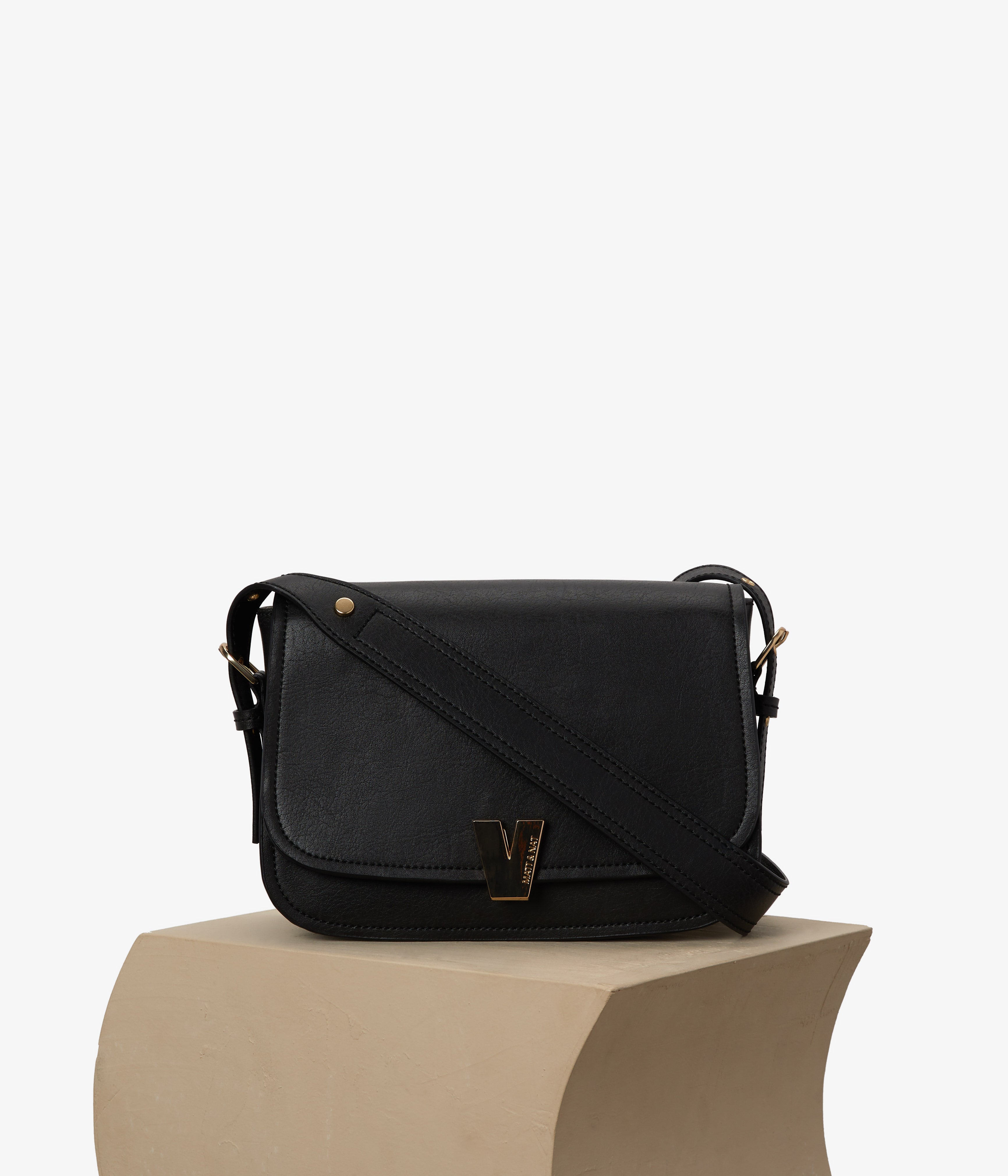 Matt & Nat Vintage Hatun Umhängetasche Schwarz vegan