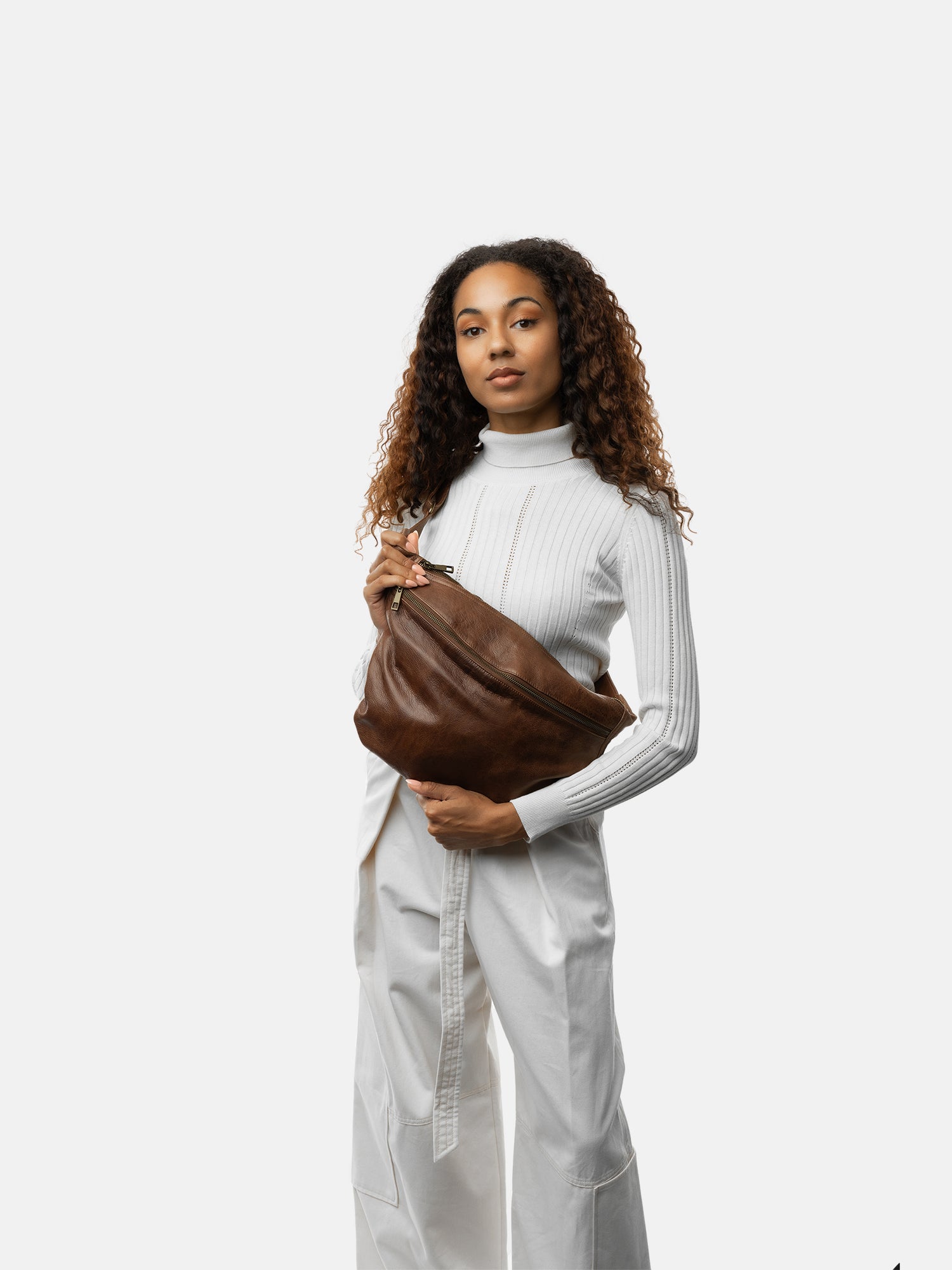 RE:DESIGNED Urban Merla Bauchtasche Woodsmoke Vollleder