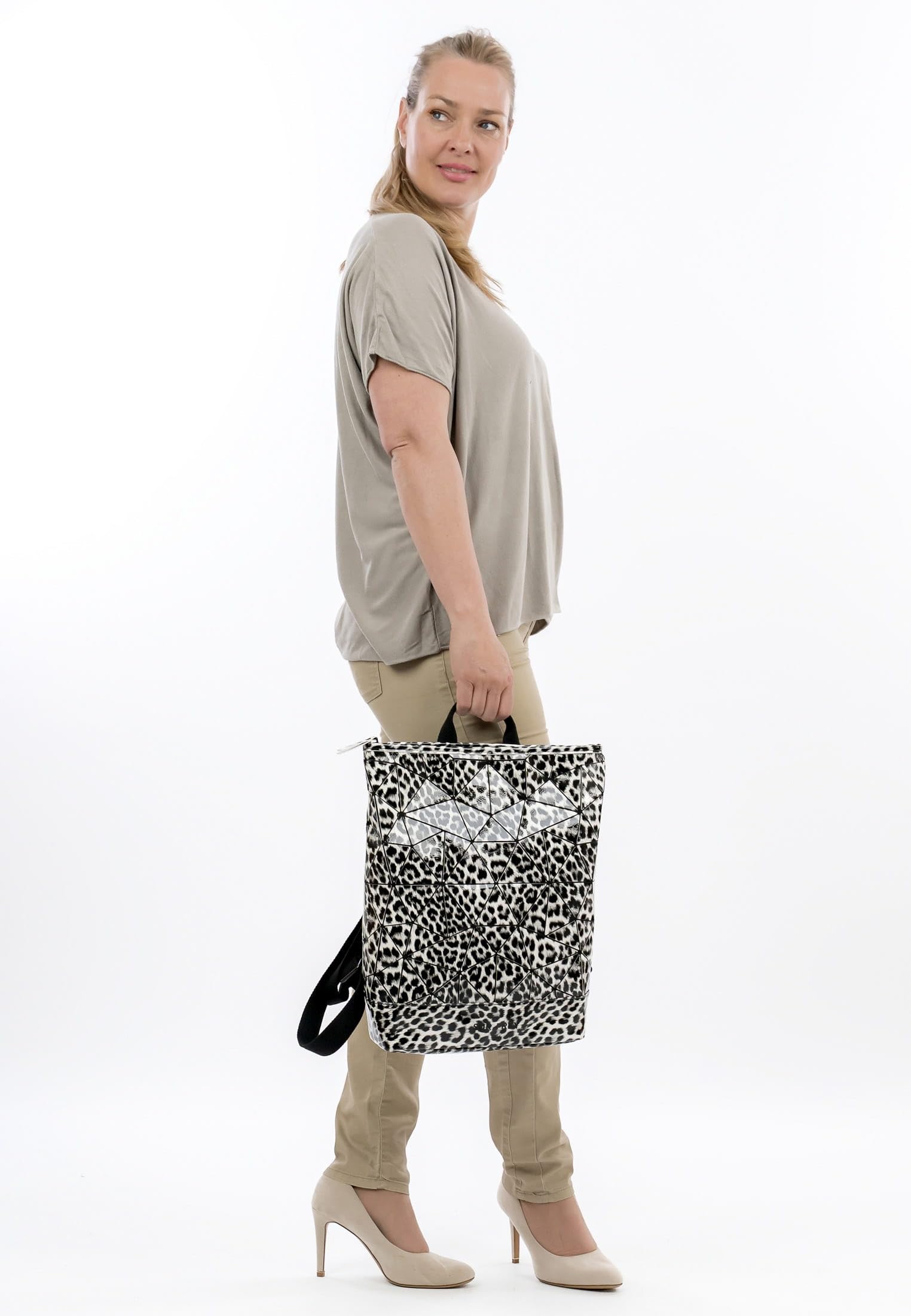 SURI FREY Jessy-Lu City Backpack Rucksack Schwarz