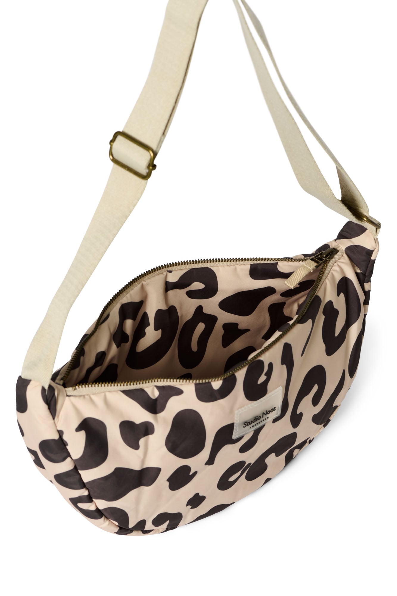 Studio Noos Puffy Adult Fanny Pack Bauchtasche Holy Cow schwarz