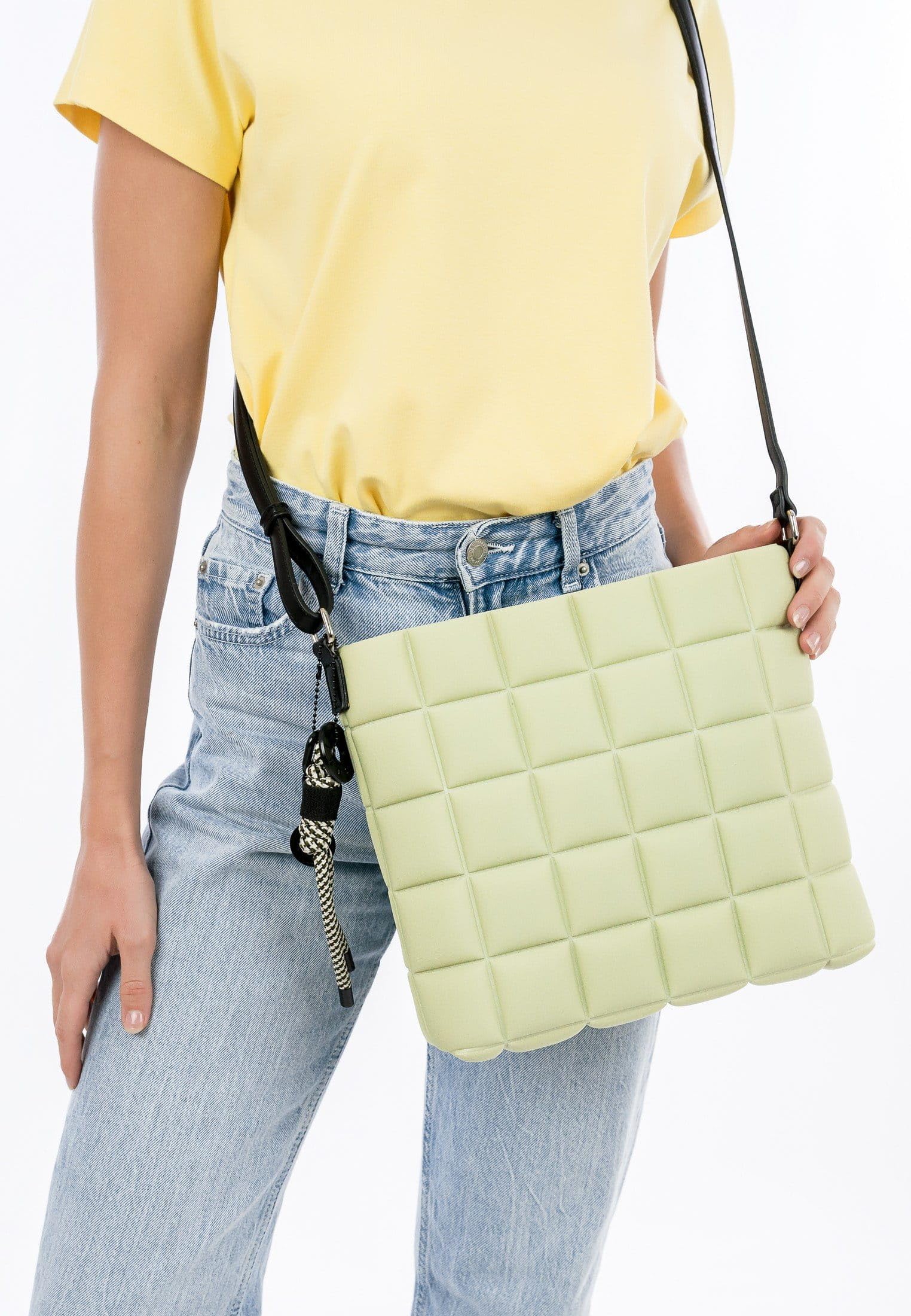 SURI FREY Jancy Crossover Bag Umhängetasche Hellgrün Step