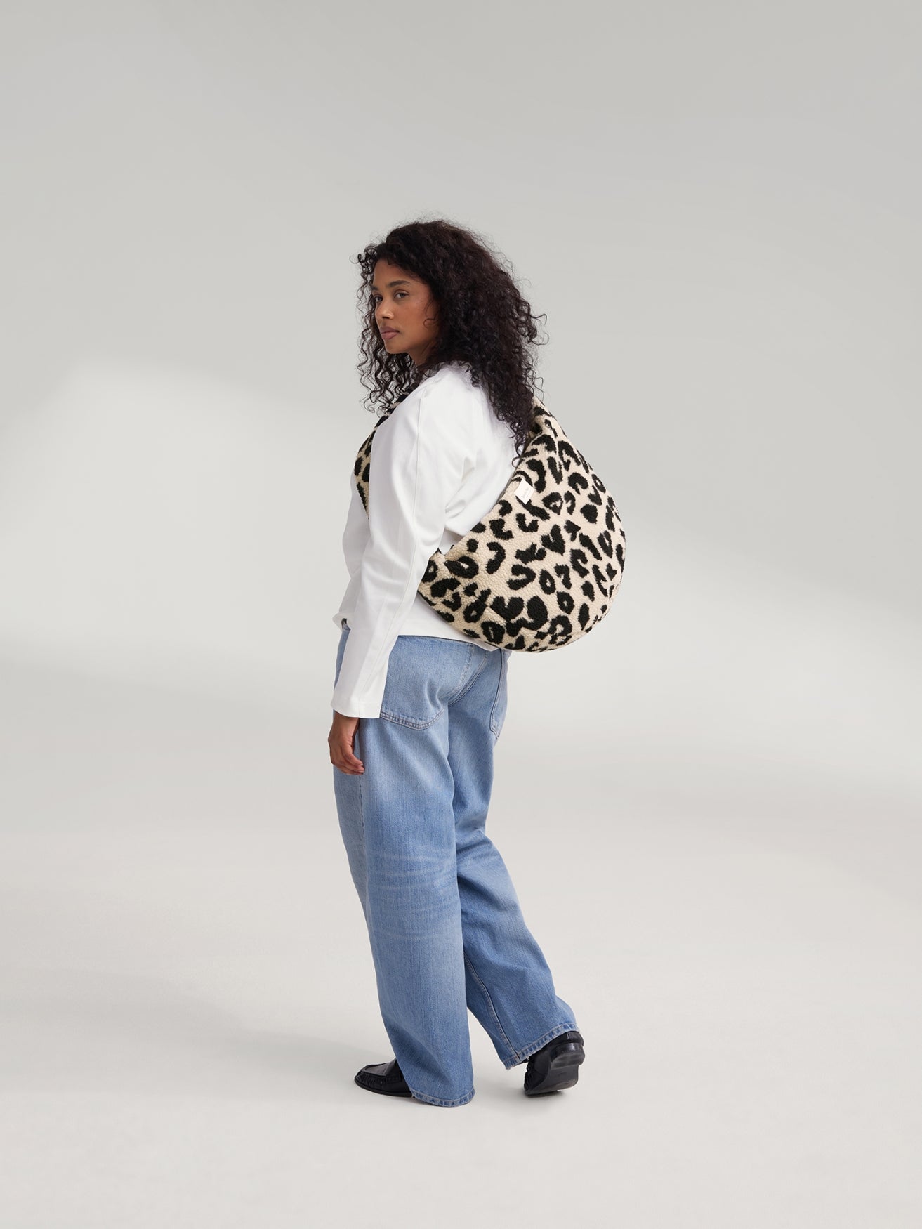 Studio Noos Teddy Cross Body Bag Umhängetasche Holy Cow Teddy